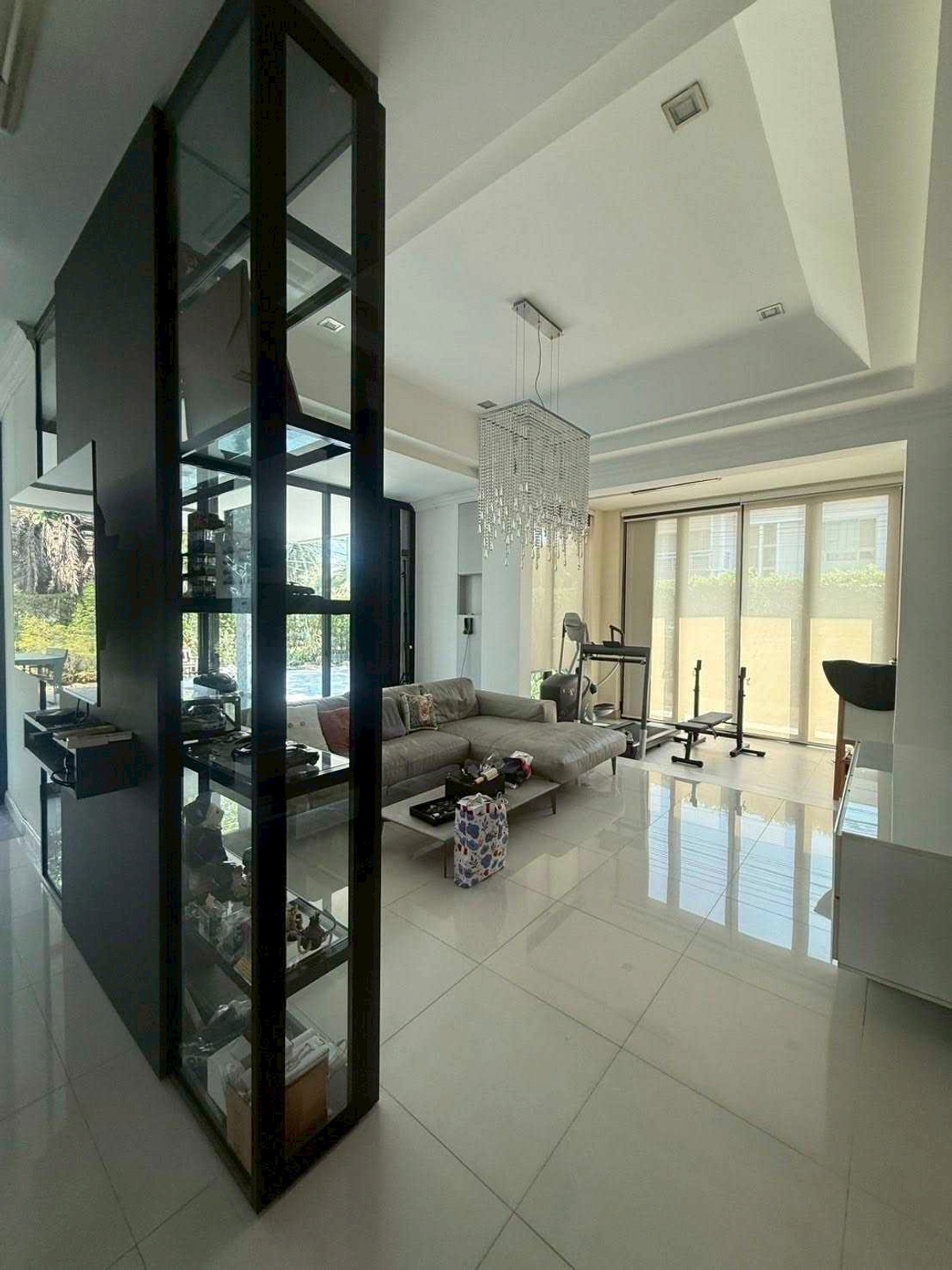 ให้เช่าบ้านลาดกระบัง สุวรรณภูมิ : ให้เช่าบ้าน Perfect Masterpiece ถ.มอเตอร์เวย์ Pool villa