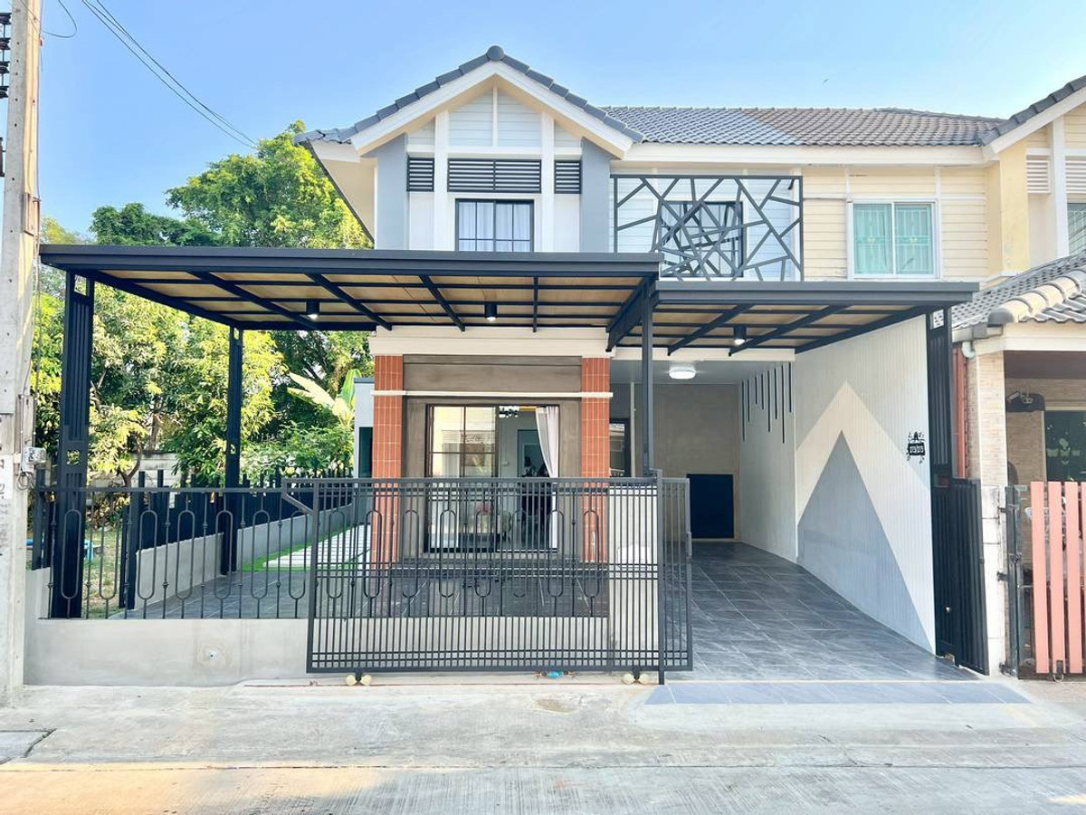 ขายทาวน์โฮมพัฒนาการ ศรีนครินทร์ : ขายทาวน์โฮม 2 ชั้น หลังมุม หมู่บ้านพฤกษาวิลล์ 50/2 รามคำแหง (ซ.มิสทีน) เนื้อที่ 34.8 ตารางวา 4 ห้องนอน แขวงราษฎร์พัฒนา เขตสะพานสูง กรุงเทพมหานคร 