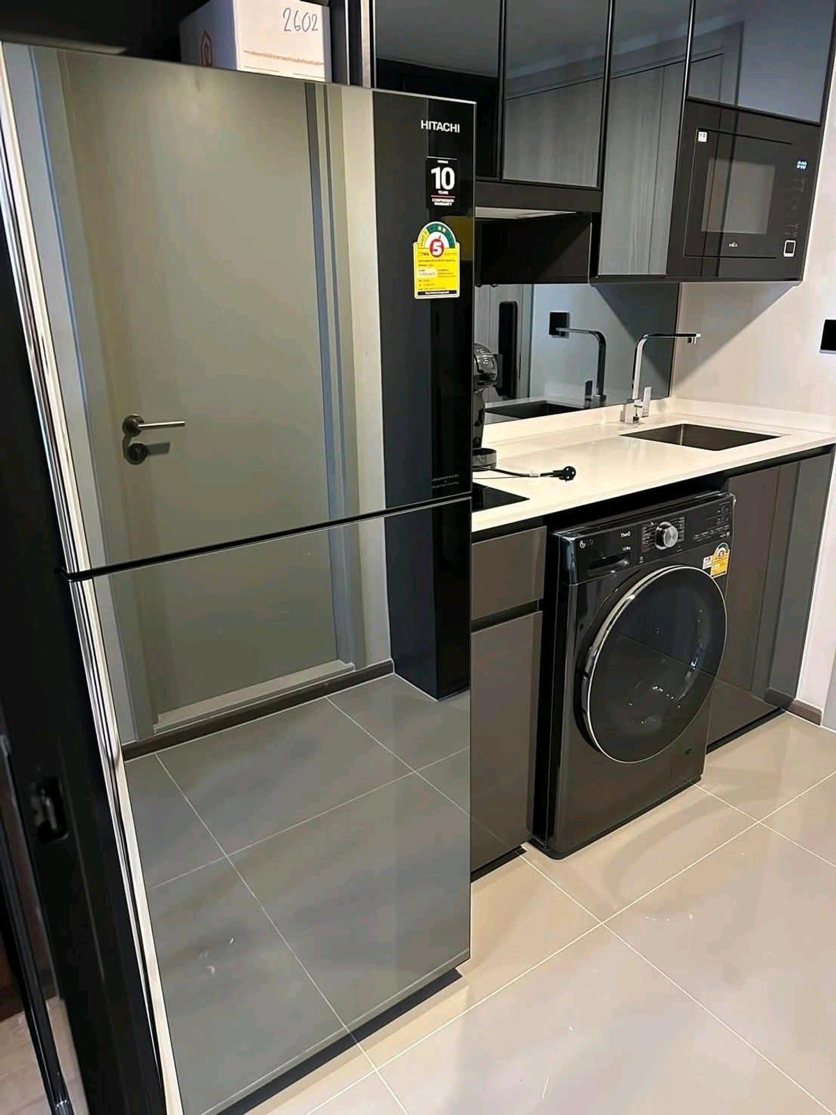 For RentCondoSiam Paragon ,Chulalongkorn,Samyan : Near MRT Samyan, Park Origin Chula - Samyan | Loft room, 4.25 meter high ceiling, Luxury level amenities.