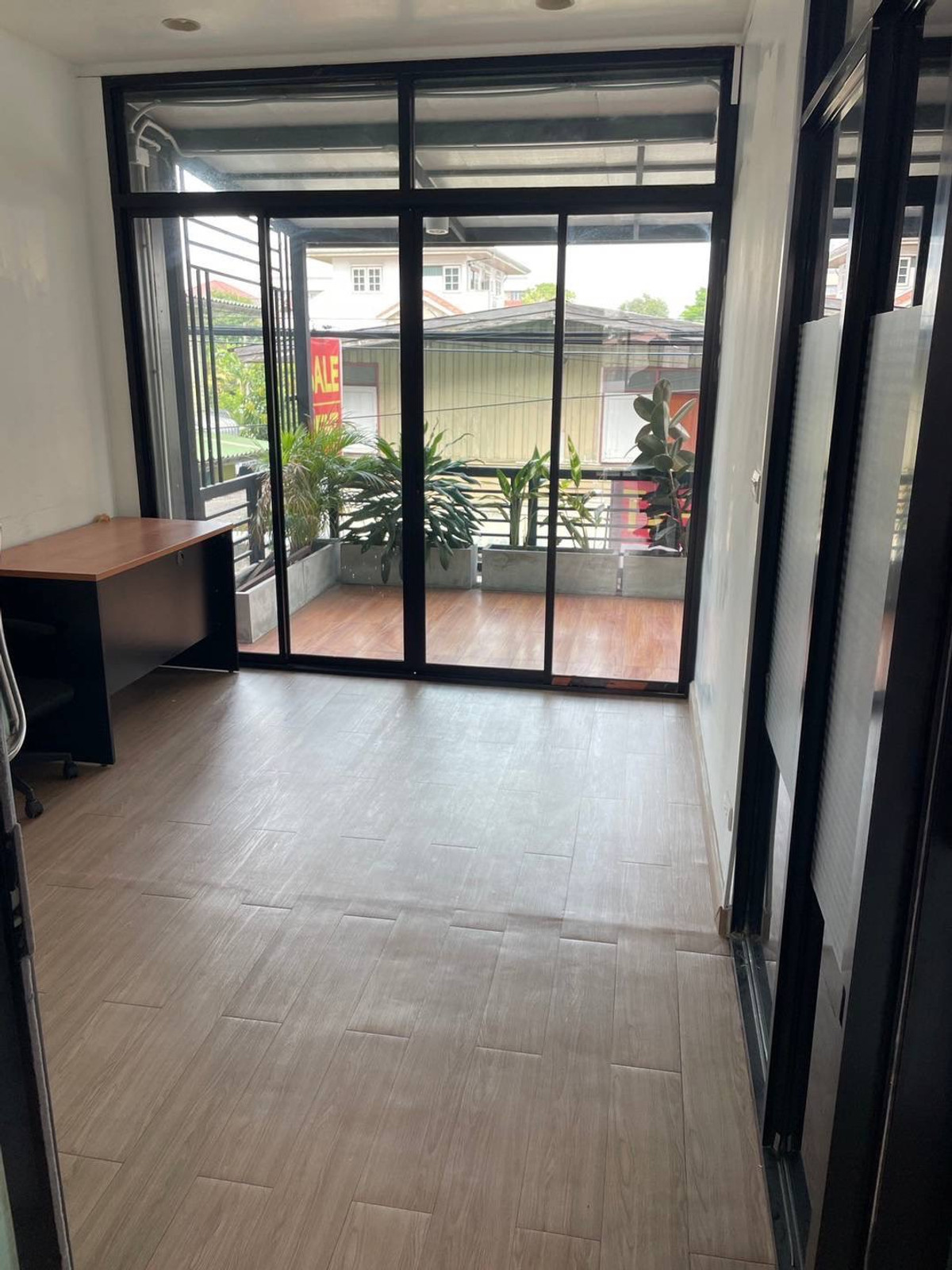 ให้เช่าอาคารพาณิชย์โชคชัย4 ลาดพร้าว71 : ให้เช่าอาคารพาณิชย์ ใกล้ รถไฟฟ้า โชคชัย 4 เพียง 2 นาที