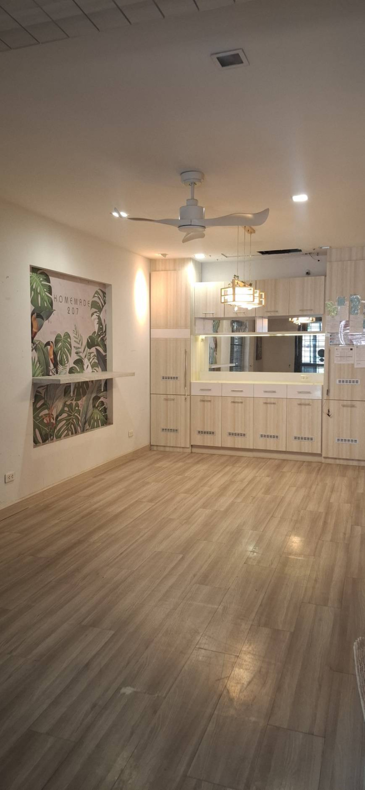 ขายทาวน์โฮมปทุมธานี รังสิต ธรรมศาสตร์ : ขายทาวน์เฮ้าส์/ทาวน์โฮม  ไอดีไซน์ ลำลูกกา-คลอง 3 ห้องมุม รีโนเวทใหม่ ลาดสวาย ลำลูกกา ปทุมธานี CX-150611