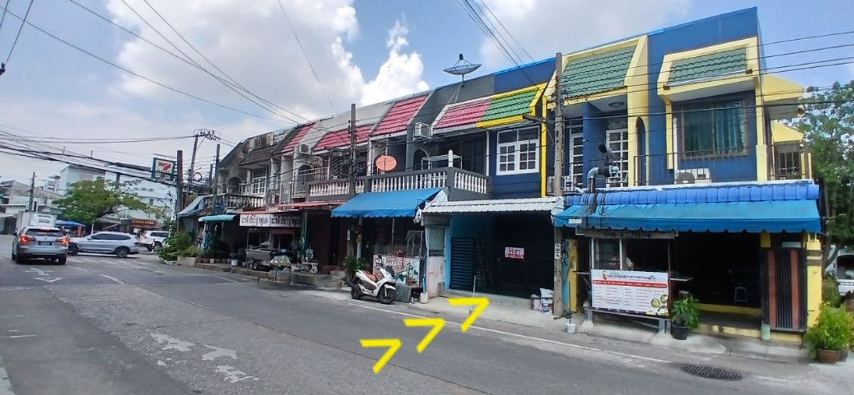 For RentTownhomePattanakan, Srinakarin : ⚡ For rent, 2-story townhome, Soi Phatthanakan 30, size 17 sq m. ⚡