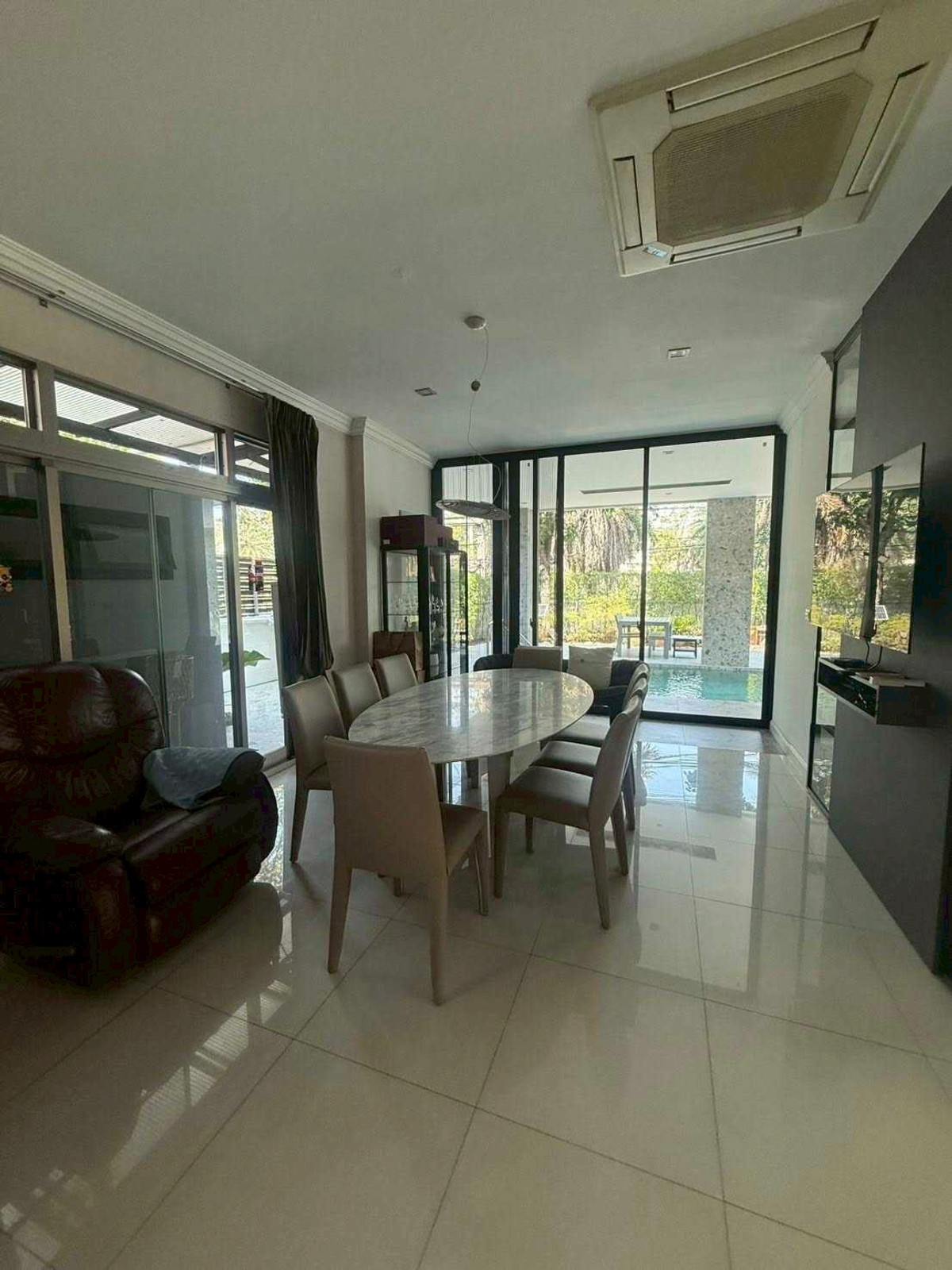 ให้เช่าบ้านลาดกระบัง สุวรรณภูมิ : ให้เช่าบ้าน Perfect Masterpiece ถ.มอเตอร์เวย์ Pool villa