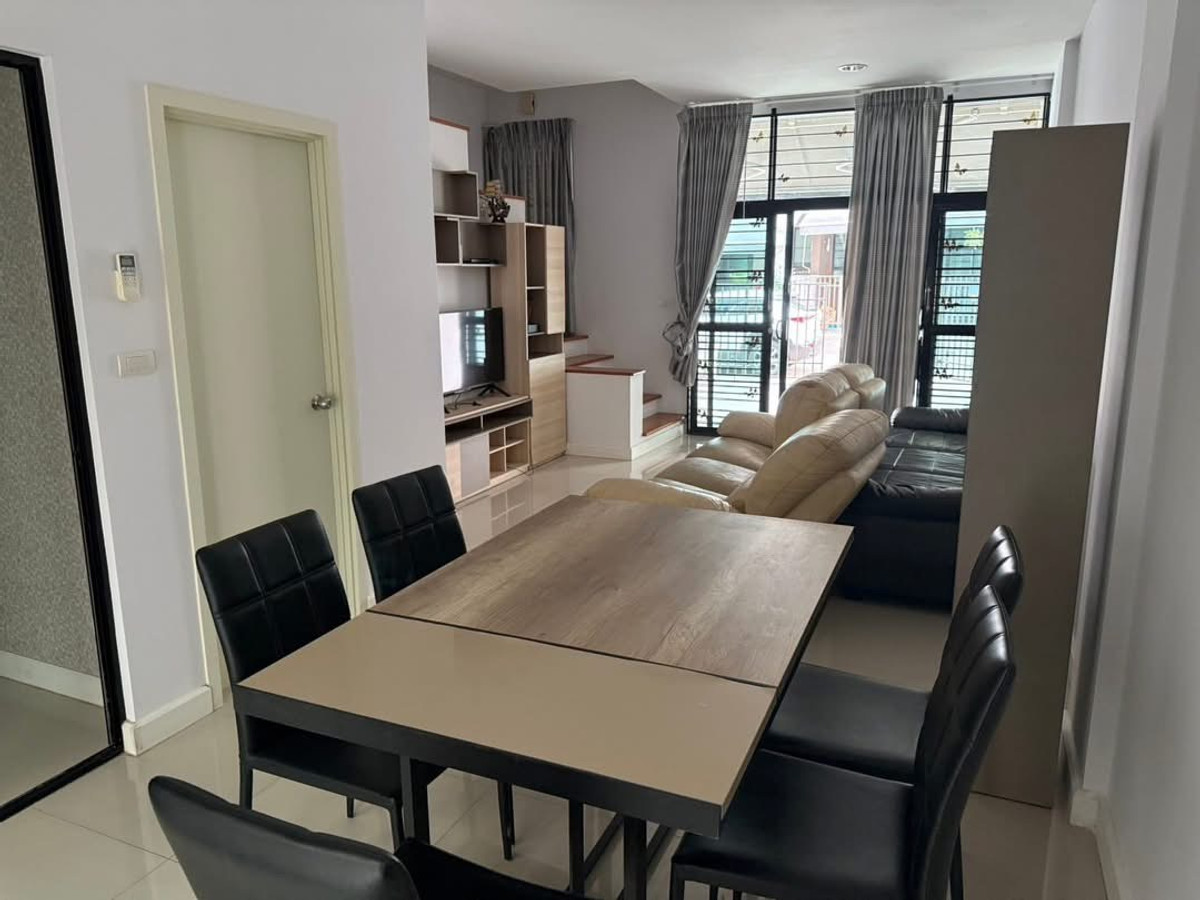 ให้เช่าทาวน์โฮมบางซื่อ วงศ์สว่าง เตาปูน : 💥CP-10466💥ให้เช่า  ทาวน์โฮม 3 ชั้น  โครงการ ฟลอร่า วงศ์สว่าง ใกล้รถไฟฟ้า สถานีแยกติวานนท์ 500 เมตรเท่านั้น!👉แอดไลน์ @goodcondo