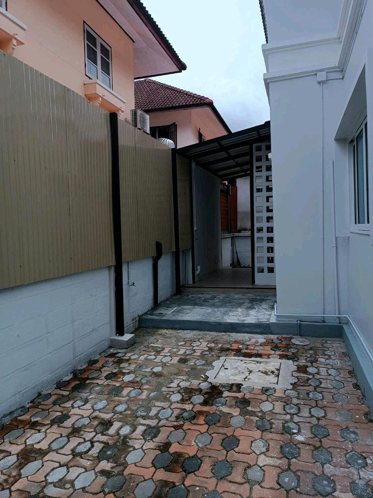 ให้เช่าบ้านสมุทรปราการ สำโรง : 🏡 ให้เช่า / ขาย บ้านเดี่ยว 2 ชั้น หมู่บ้านสุภาวัลย์
📍 หนามแดง – เทพารักษ์ 66 (ทำเลศักยภาพ)