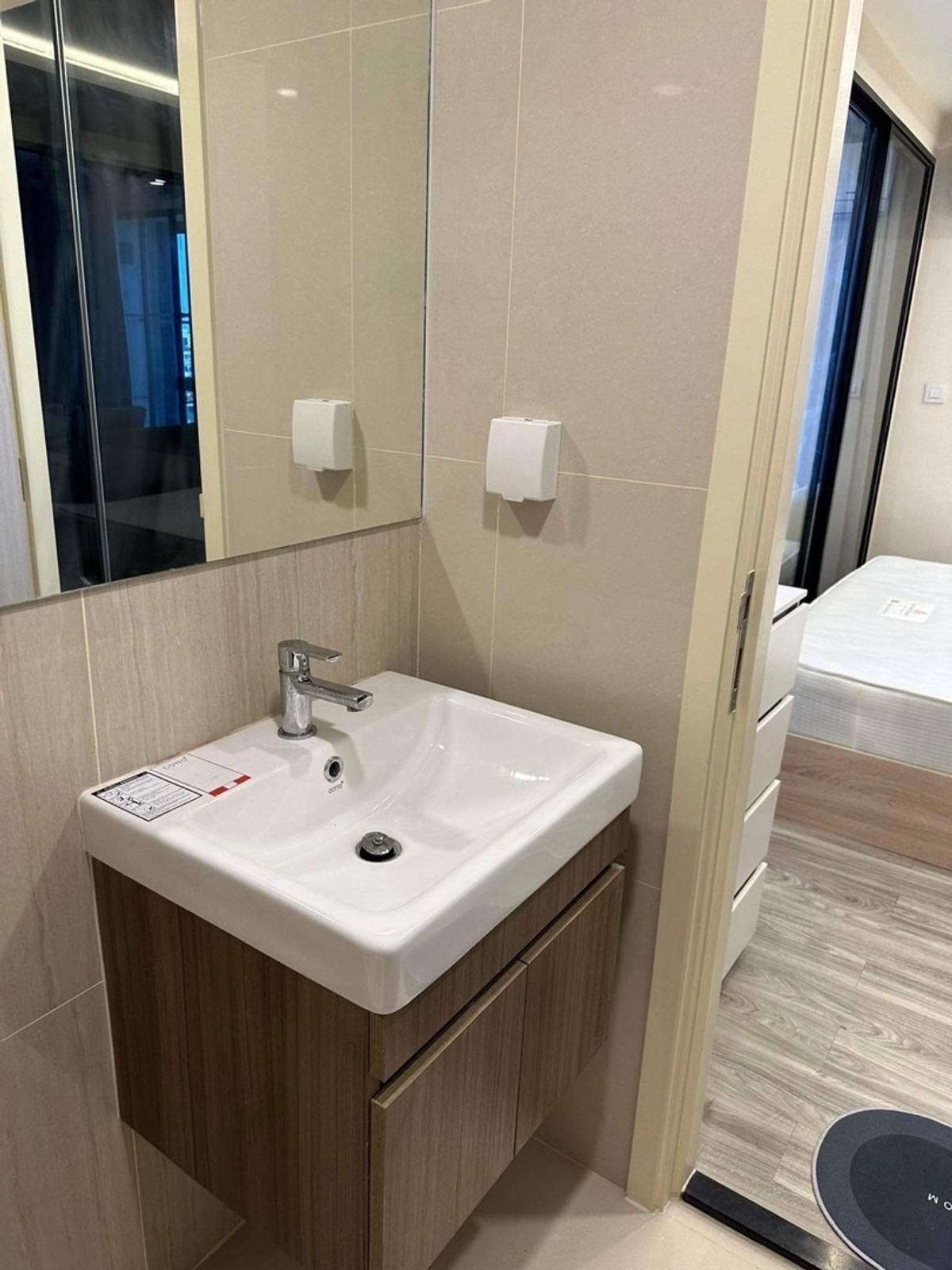 ให้เช่าคอนโดอ่อนนุช อุดมสุข : ให้เช่า IKON S77 คอนโดใกล้ BTS Onnut ขนาด30ตร.ม ตึกA ชั้น8 เงียบสงบเฟอร์นิเจอร์และเครื่องใช้ไฟฟ้าครบ มีรถรับส่งของโครงการไปBTS พร้อมเข้าอยู่ ราคา 13,000 บาท 