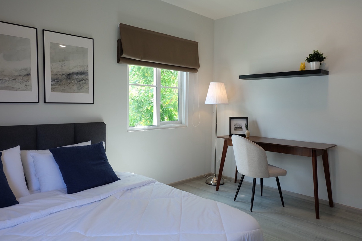 ให้เช่าบ้านบางนา แบริ่ง ลาซาล : RH033126 ให้เช่า บ้านใหม่ 2 ชั้น 3 ห้องนอน fully furnished at Chaiyapruek Bangna KM.15