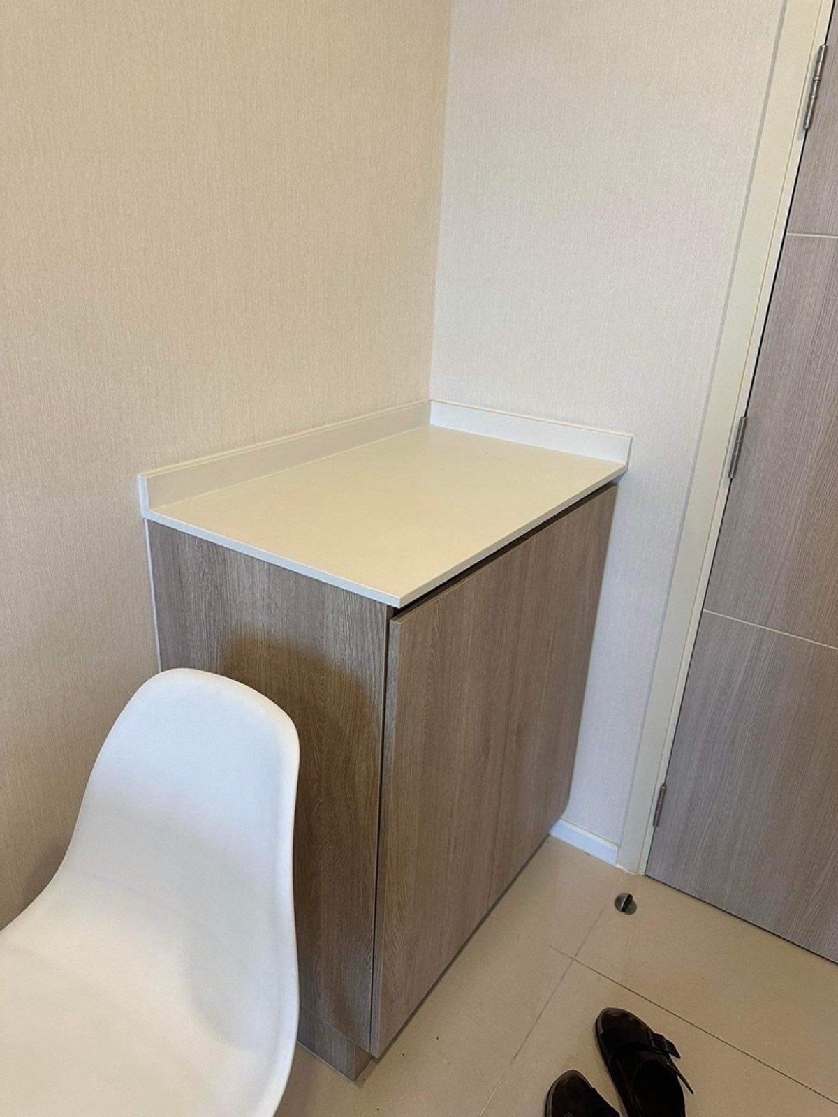 ให้เช่าคอนโดอ่อนนุช อุดมสุข : ให้เช่า IKON S77 คอนโดใกล้ BTS Onnut ขนาด30ตร.ม ตึกA ชั้น8 เงียบสงบเฟอร์นิเจอร์และเครื่องใช้ไฟฟ้าครบ มีรถรับส่งของโครงการไปBTS พร้อมเข้าอยู่ ราคา 13,000 บาท 