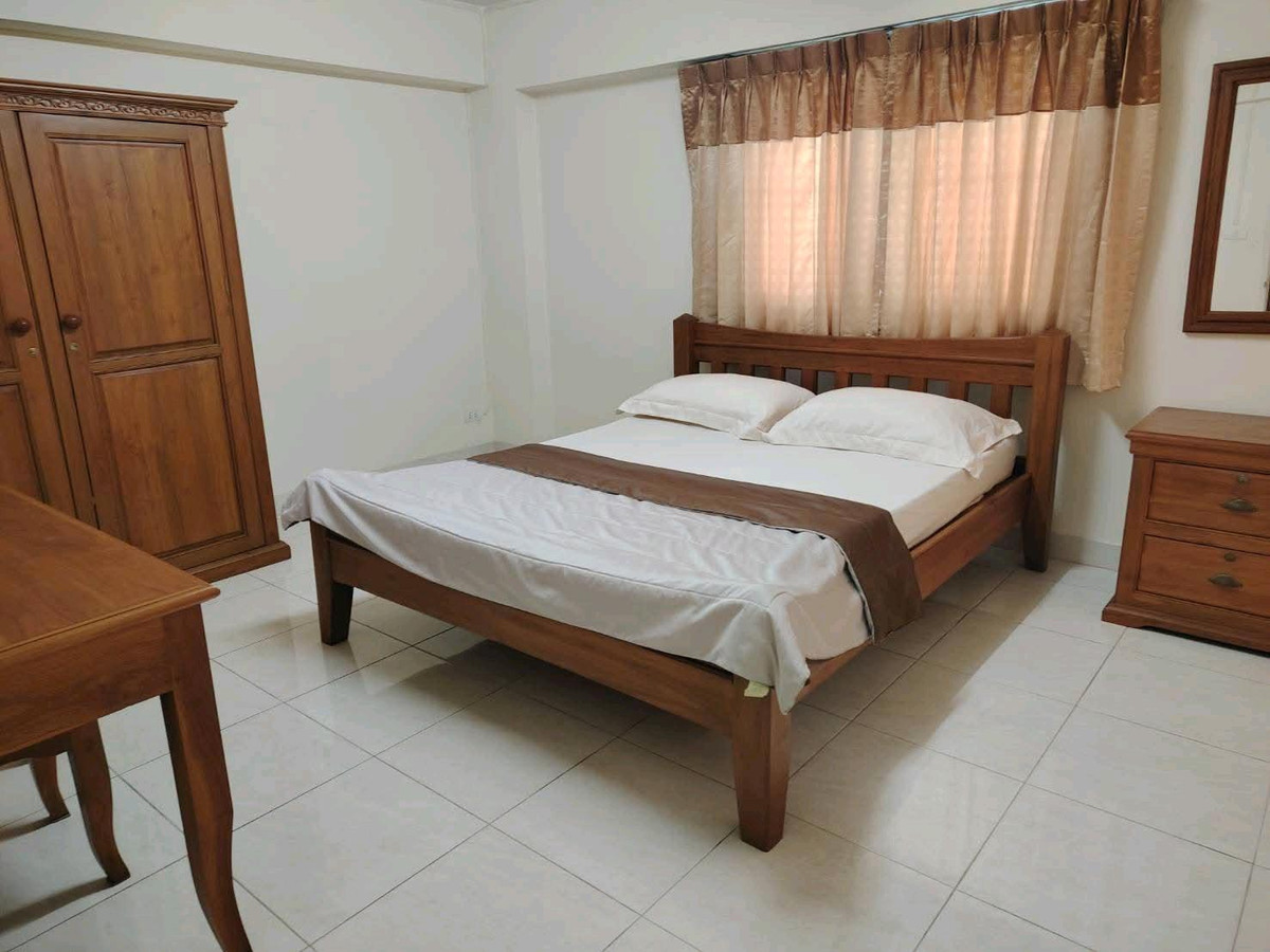 For RentCondoChokchai 4, Ladprao 71, Ladprao 48, : 🍃🔥 Big room, great price, close to the BTS only 80 meters! Super easy to travel ✨