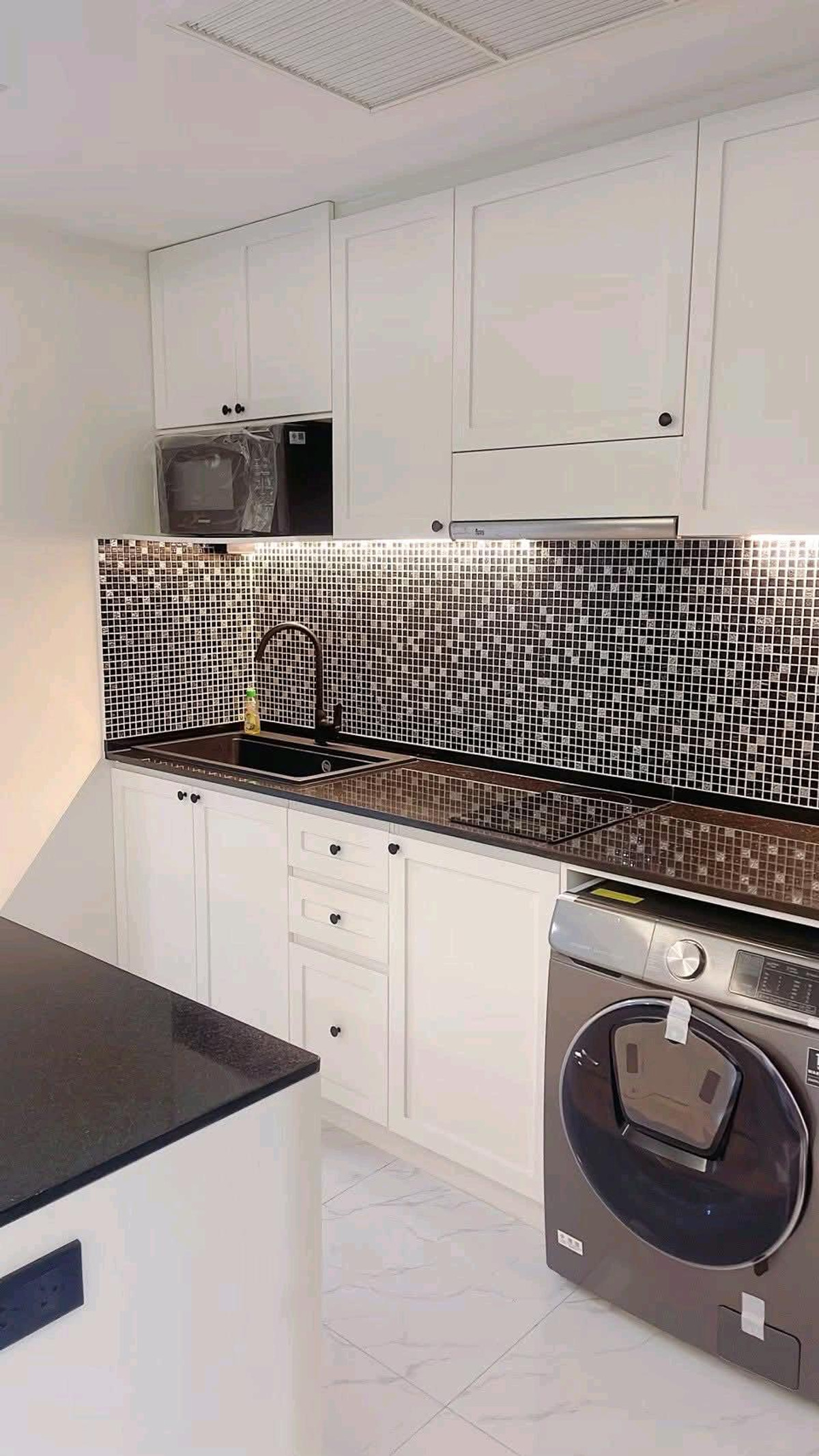 ให้เช่าคอนโดพระราม 3 สาธุประดิษฐ์ : ปล่อยเช่า Star View พระราม 3 | คอนโดหรู วิวแม่น้ำเจ้าพระยา พร้อมลิฟต์ส่วนตัว เฟอร์นิเจอร์ & เครื่องใช้ไฟฟ้าครบ เฟอร์นิเจอร์ครบ หิ้วกระเป๋าเข้าอยู่ได้เลย