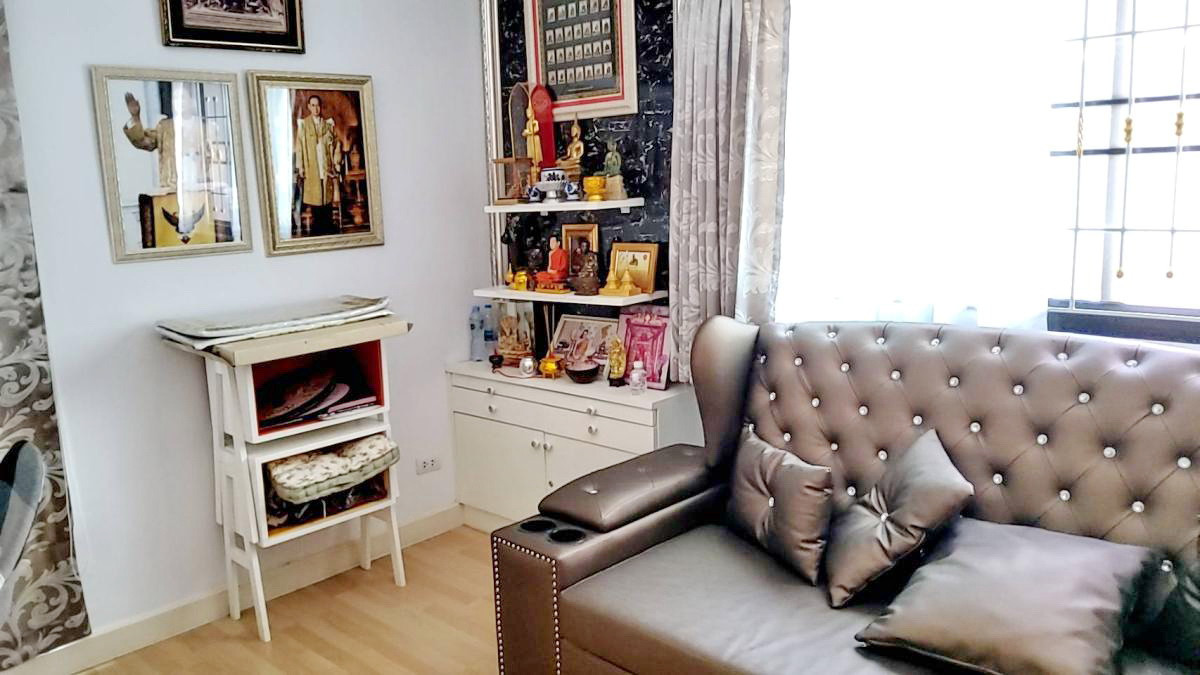 ให้เช่าทาวน์โฮมบางซื่อ วงศ์สว่าง เตาปูน : ให้เช่า บ้านทาวน์โฮมพร้อมเฟอร์นิเจอร์ บิ้วอิน หลังมุม หมู่บ้านฟลอร่าวงศ์สว่าง 