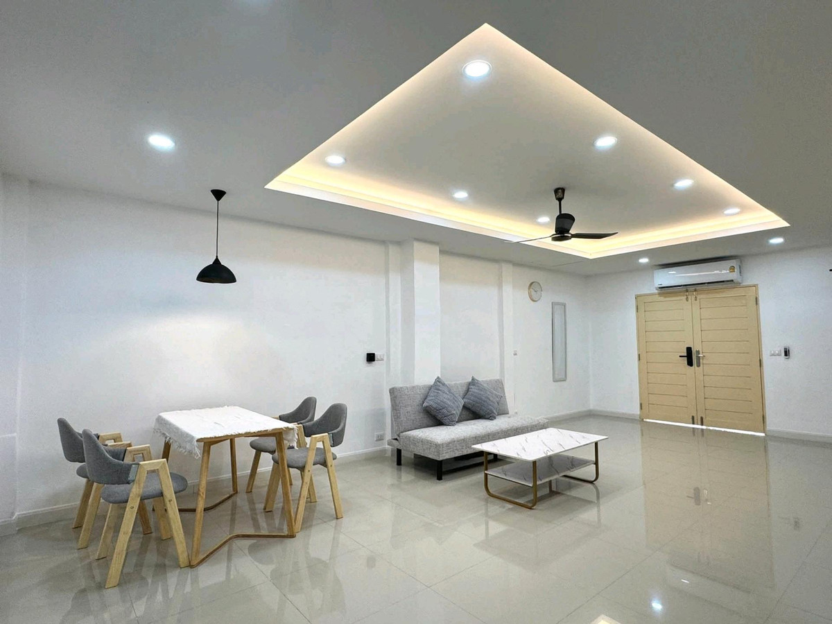 For RentTownhomeOnnut, Udomsuk : Ready to move in!