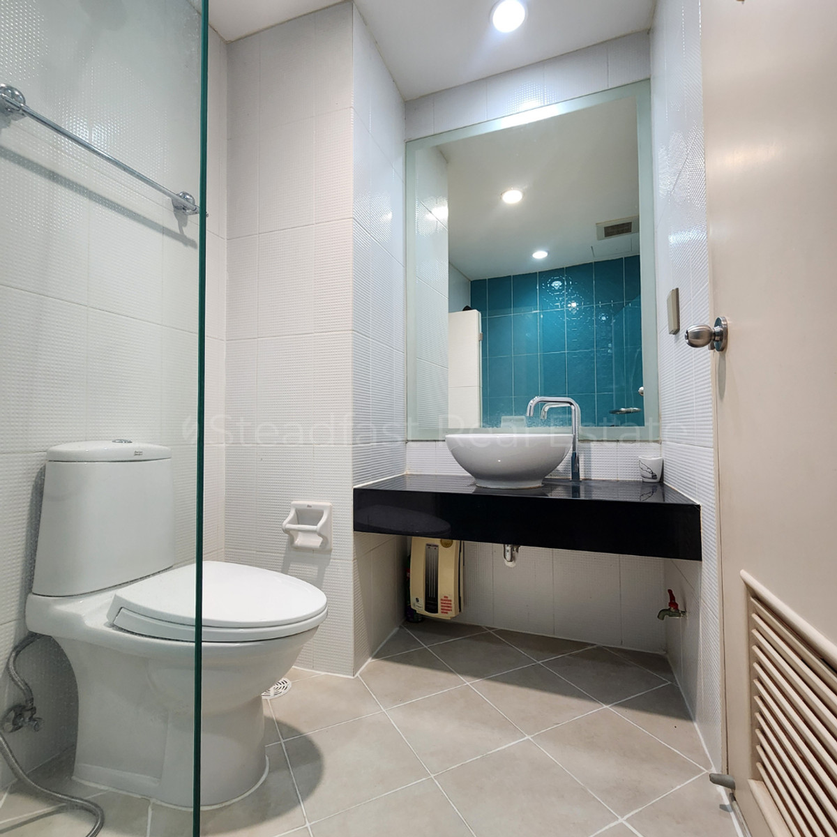 For RentCondoSathorn, Narathiwat : 🏙️ Condo for rent at Saint Louis Grand Terrace, only 120 meters from BTS Saint Louis. Convenient transportation in the heart of Sathorn.🚆🌳 LINE : @steadfastre 