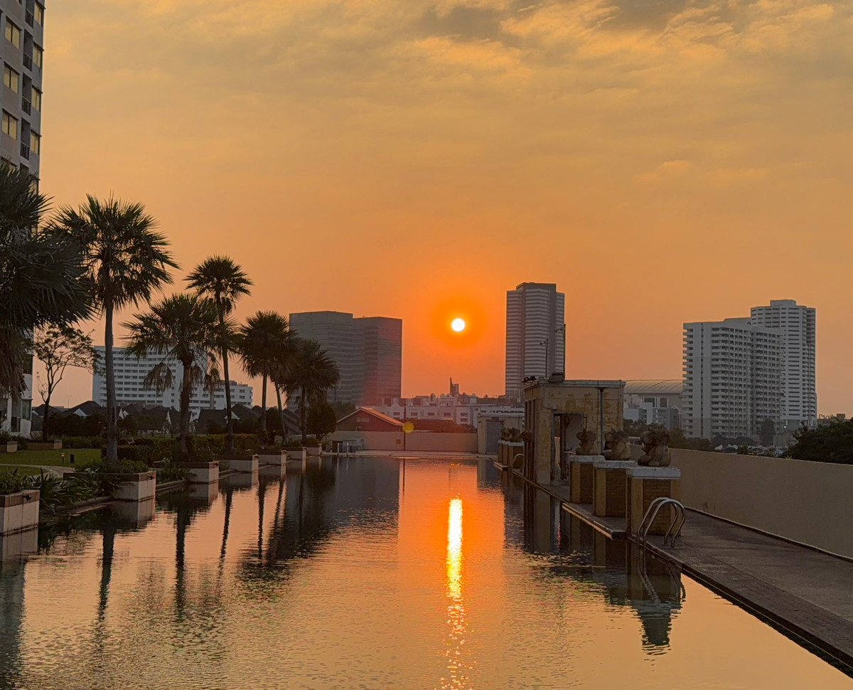 For RentCondoPattanakan, Srinakarin : Condo for rent, Supalai Park Srinakarin, beautiful room, newly decorated, fully furnished, ready to move in, next to the BTS.