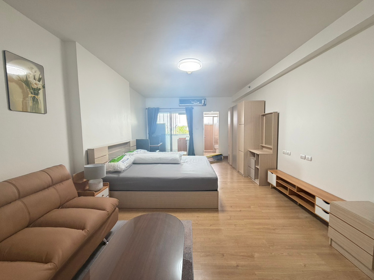 For RentCondoPattanakan, Srinakarin : Condo for rent, Supalai Park Srinakarin, beautiful room, newly decorated, fully furnished, ready to move in, next to the BTS.