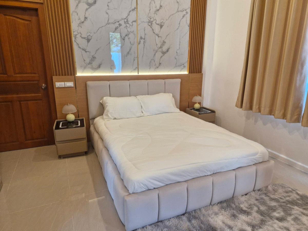 For SaleHousePattaya, Bangsaen, Chonburi : Detacted house with swimming pool in Pattaya