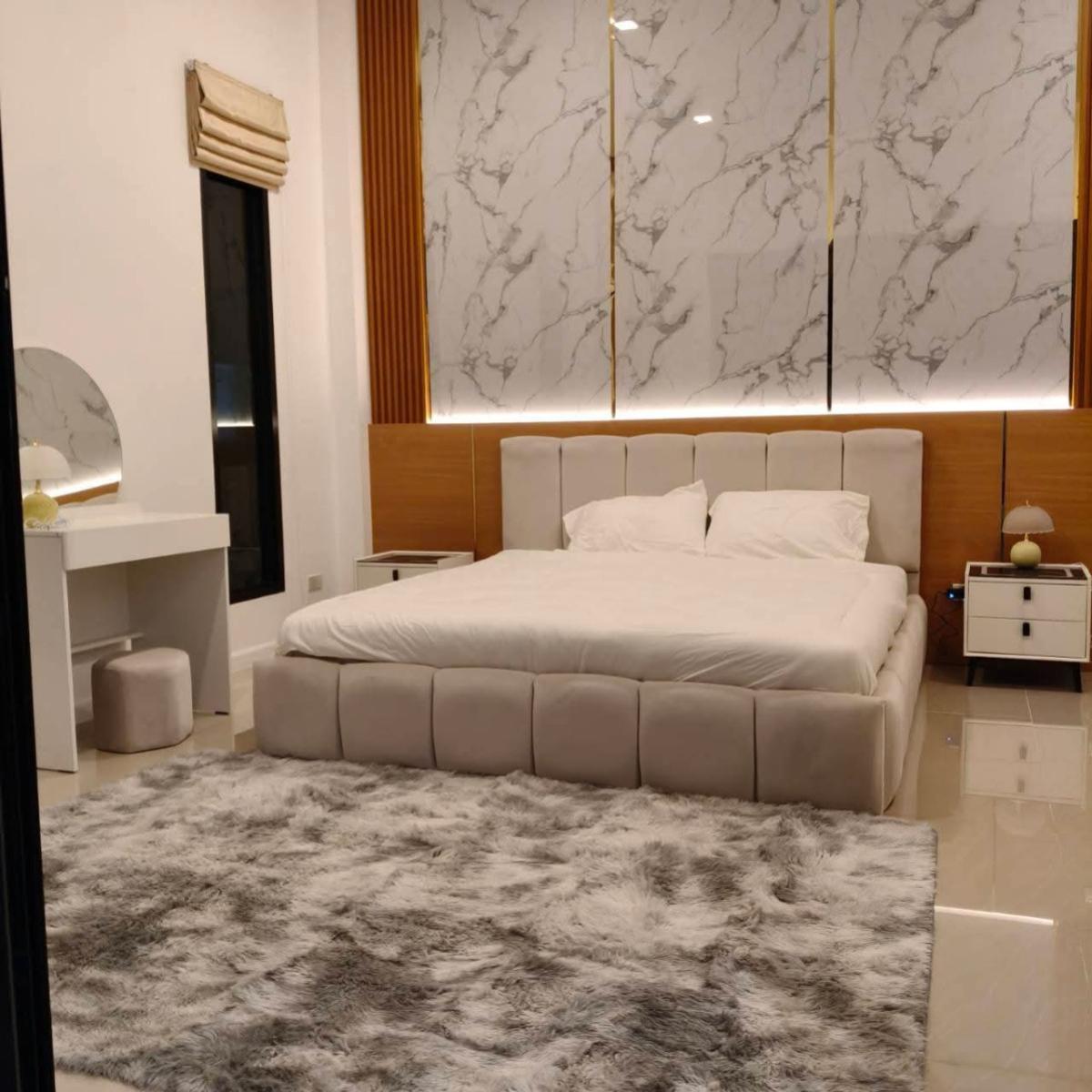 For SaleHousePattaya, Bangsaen, Chonburi : Detacted house with swimming pool in Pattaya