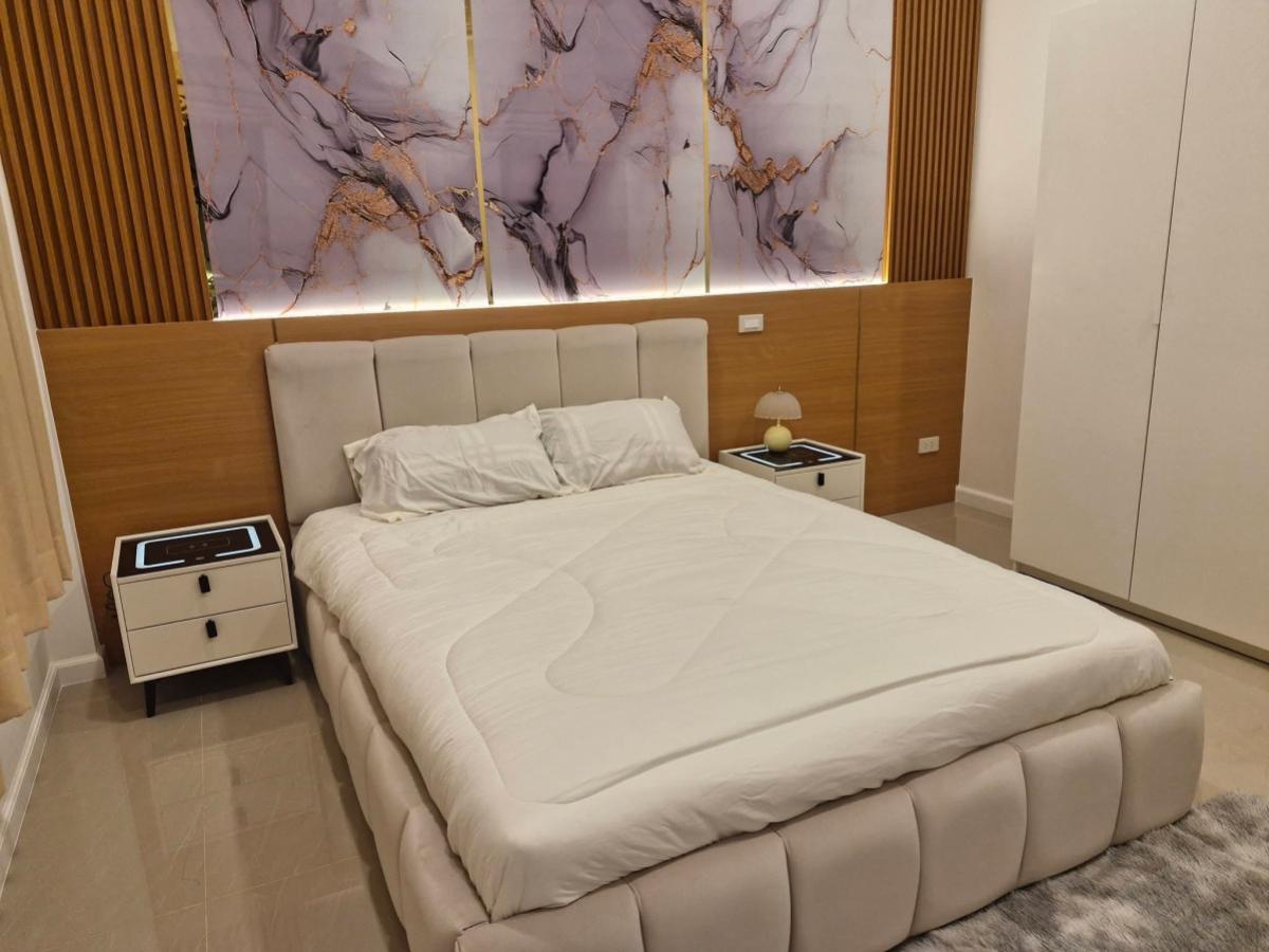 For SaleHousePattaya, Bangsaen, Chonburi : Detacted house with swimming pool in Pattaya