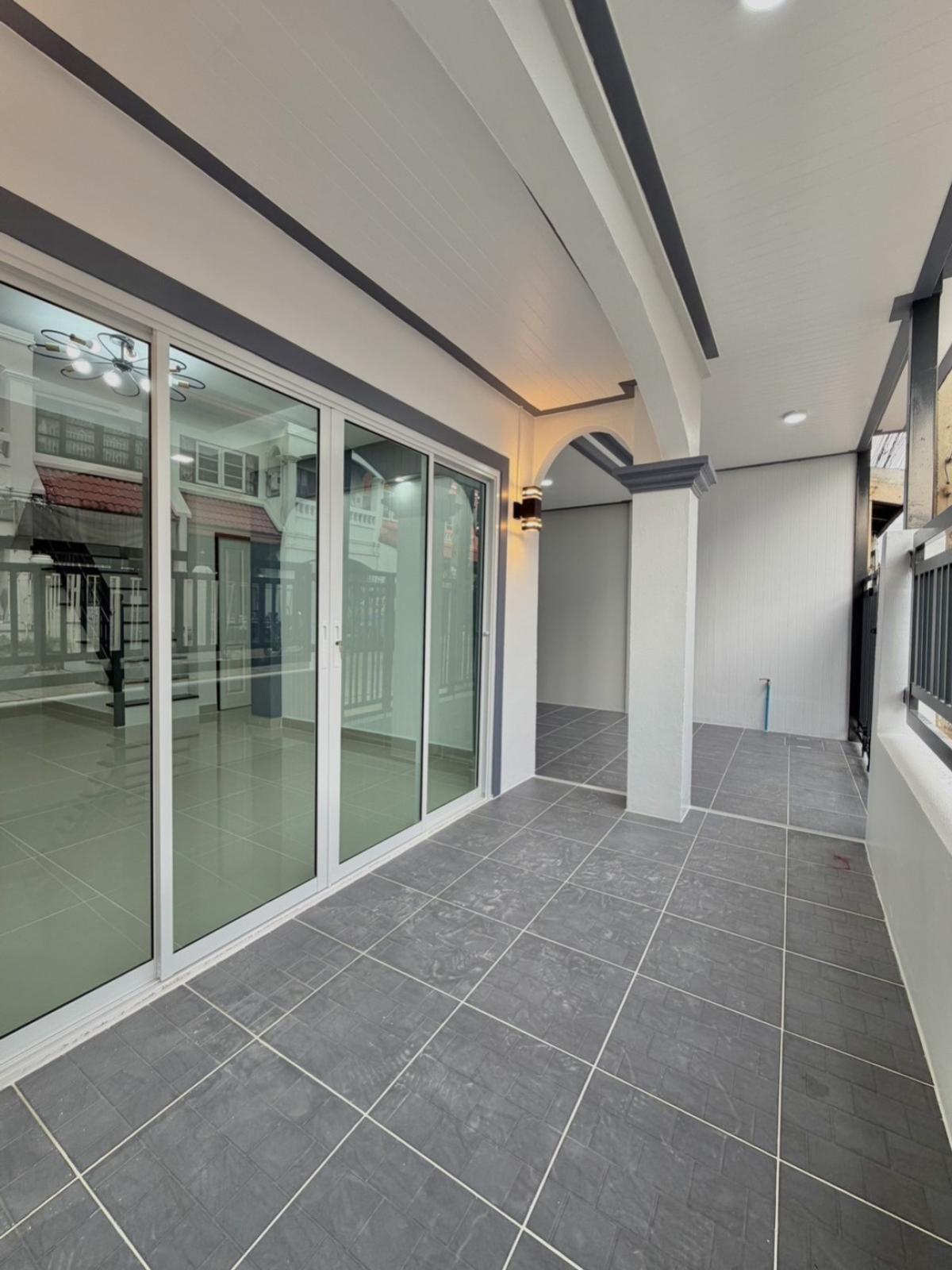 For SaleTownhomeRattanathibet, Sanambinna : For Sale Townhouse/Townhome  , Kittayarak , MRT-Yaek Nonthaburi 1 , Tha Sai , Mueang Nonthaburi , Nonthaburi , CX-147063