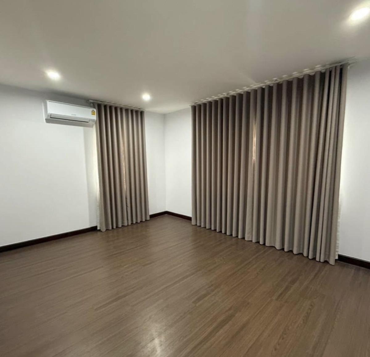 ขายบ้านเกษตรศาสตร์ รัชโยธิน : ขายบ้าน  ศุภาลัย พาร์ควิลล์ 2 พหลโยธิน 48 อนุสาวรีย์ เขต บางเขน กรุงเทพ CX-149434