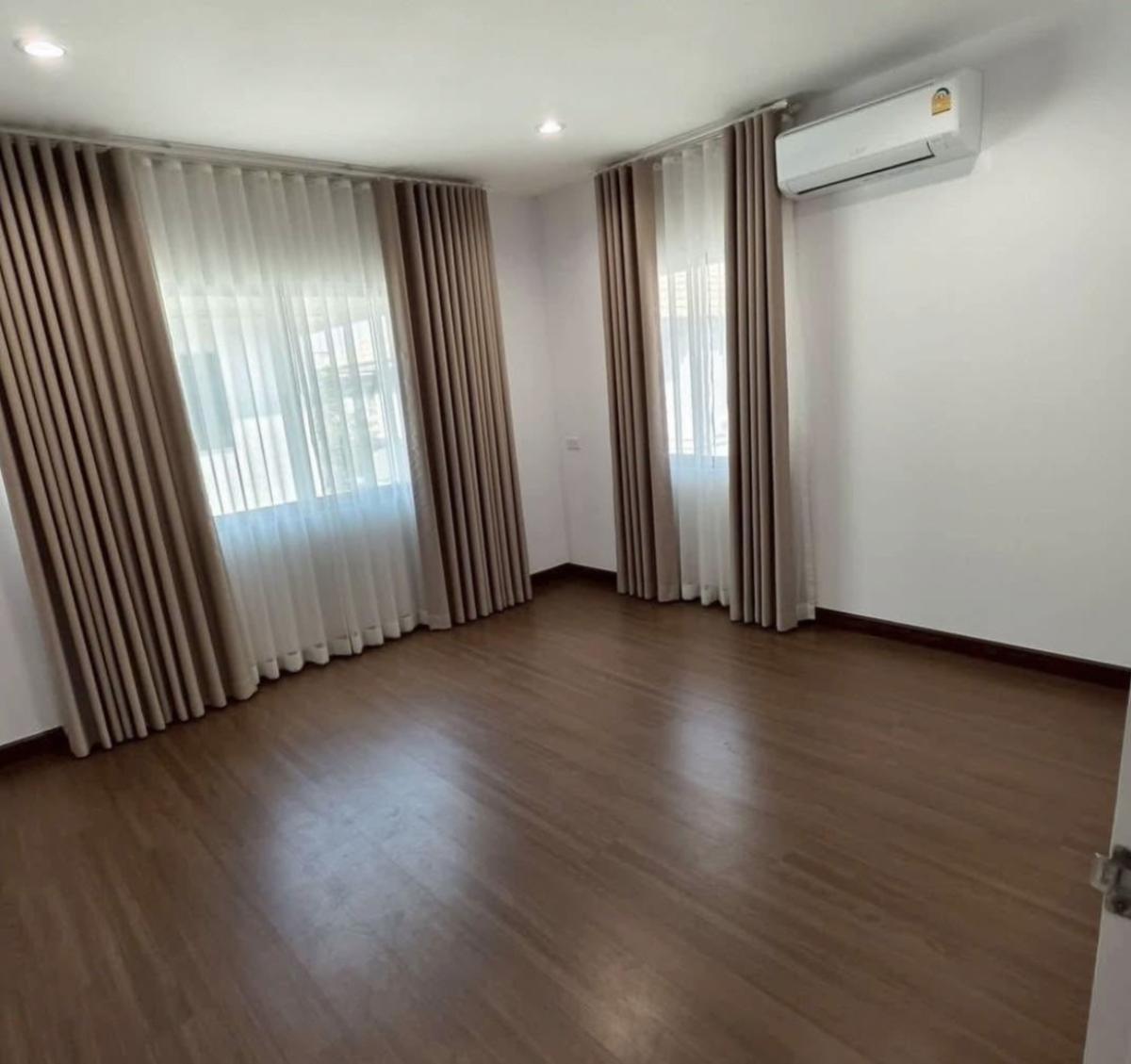 ขายบ้านเกษตรศาสตร์ รัชโยธิน : ขายบ้าน  ศุภาลัย พาร์ควิลล์ 2 พหลโยธิน 48 อนุสาวรีย์ เขต บางเขน กรุงเทพ CX-149434