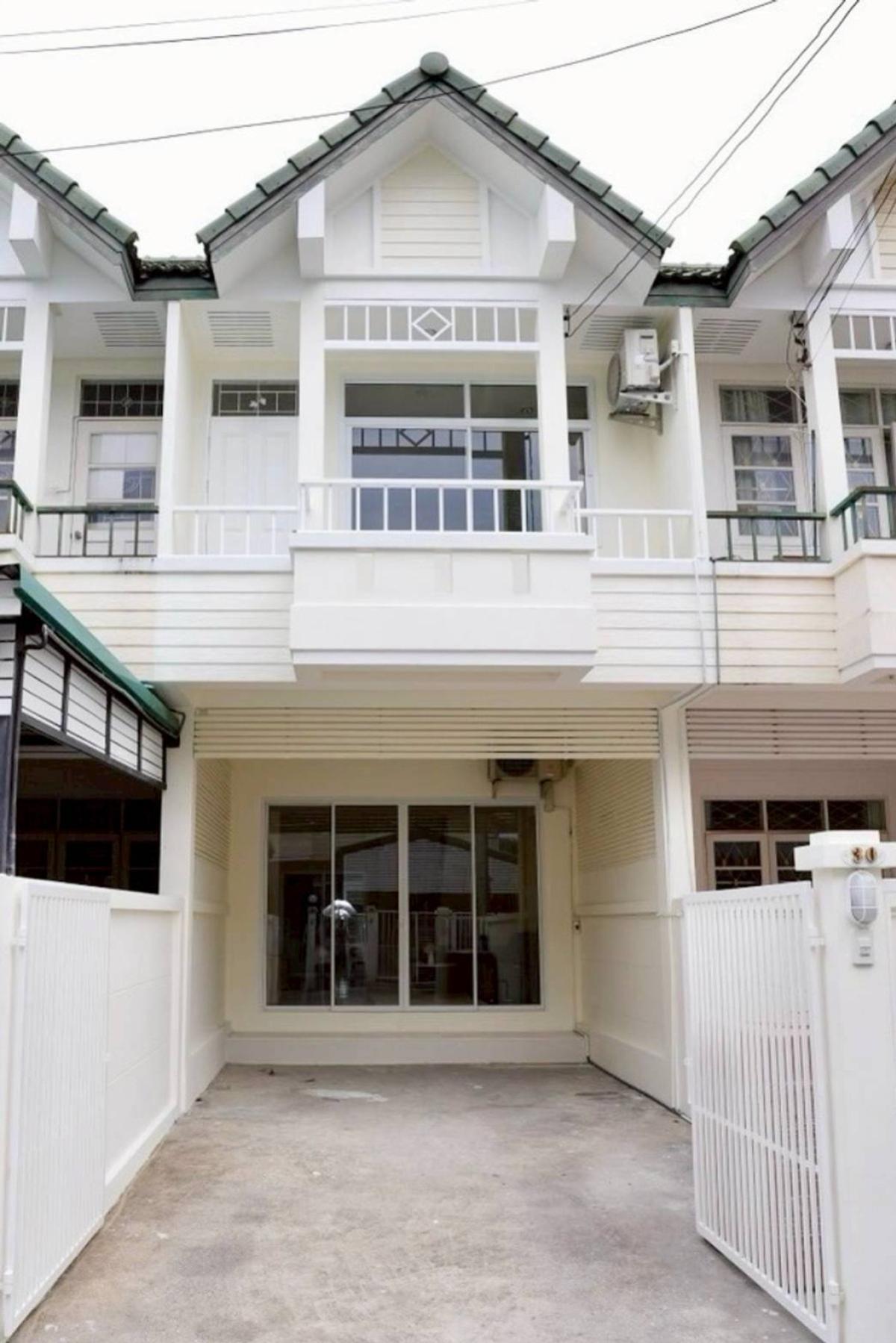 For SaleTownhomeLadprao101, Happy Land, The Mall Bang Kapi : For Sale Two-story townhome in Tip Village, Ladprao 101 , Khlong Chan , Bang Kapi , Bangkok , CX-149519