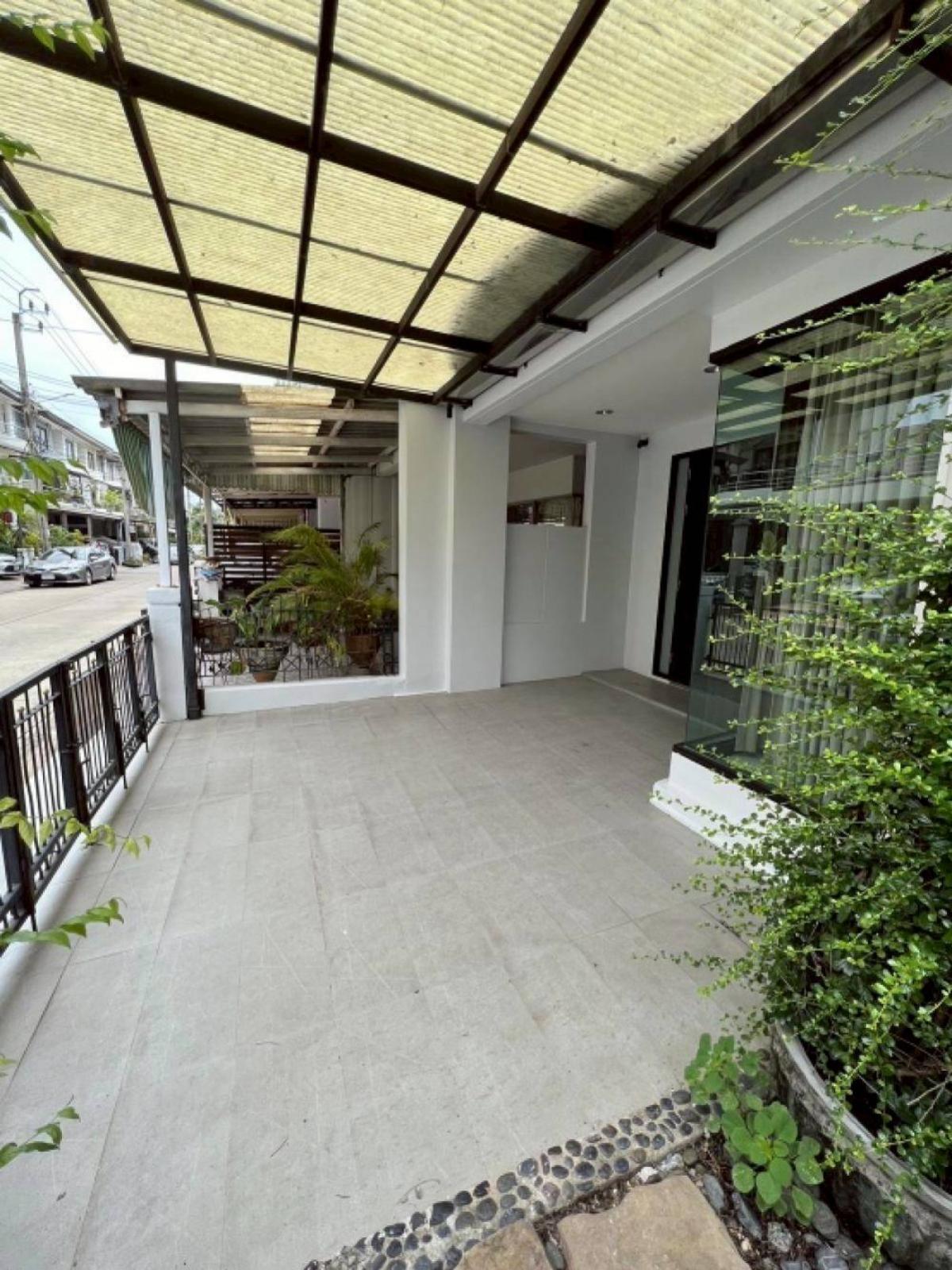 ขายทาวน์โฮมรัชดา ห้วยขวาง : ขายทาวน์โฮม 3 ชั้น หมู่บ้านศุภาลัยวิลล์ รัชดาภิเษก 32  แขวงจันทรเกษม เขต จตุจักร กรุงเทพ CX-149516