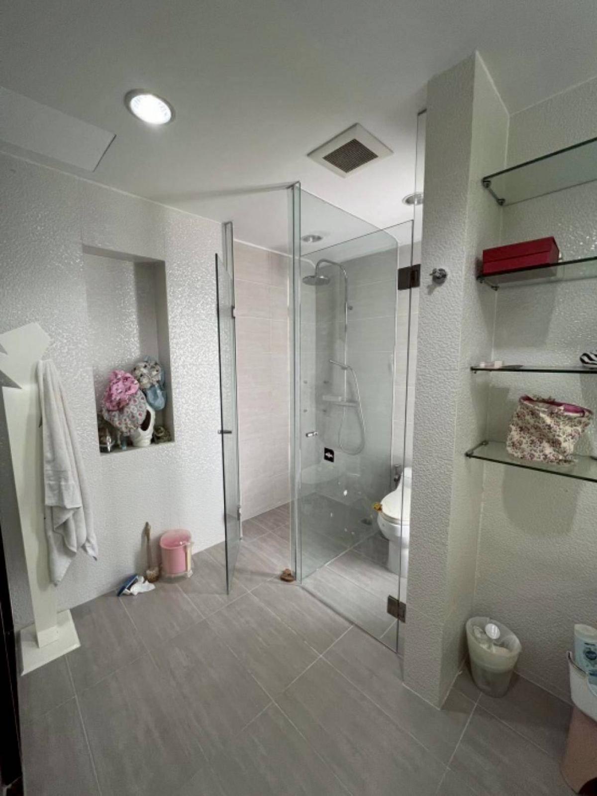 ขายทาวน์โฮมรัชดา ห้วยขวาง : ขายทาวน์โฮม 3 ชั้น หมู่บ้านศุภาลัยวิลล์ รัชดาภิเษก 32  แขวงจันทรเกษม เขต จตุจักร กรุงเทพ CX-149516