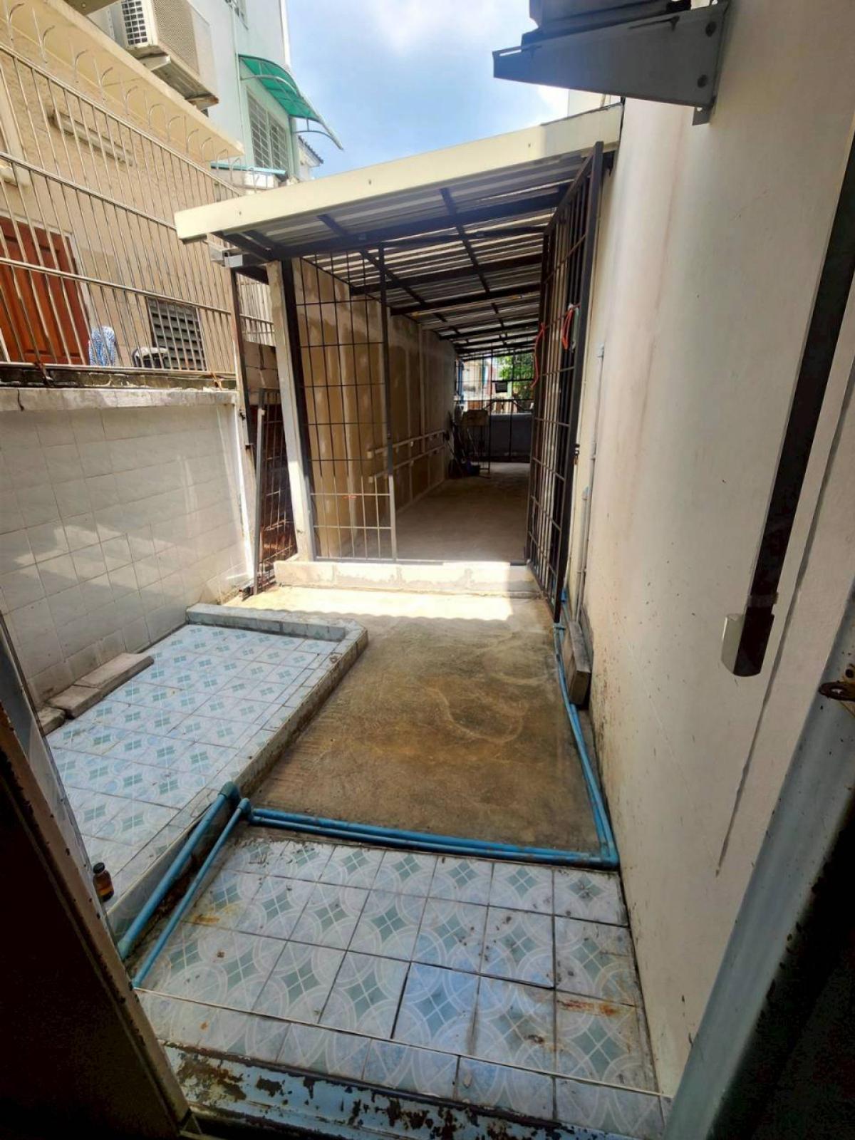 ขายทาวน์โฮมรัชดา ห้วยขวาง : ขายทาวน์เฮ้าส์/ทาวน์โฮม  บ้านกลางเมือง รัชดา - เหม่งจ๋าย 1 วังทองหลาง เขต วังทองหลาง กรุงเทพ CX-149438