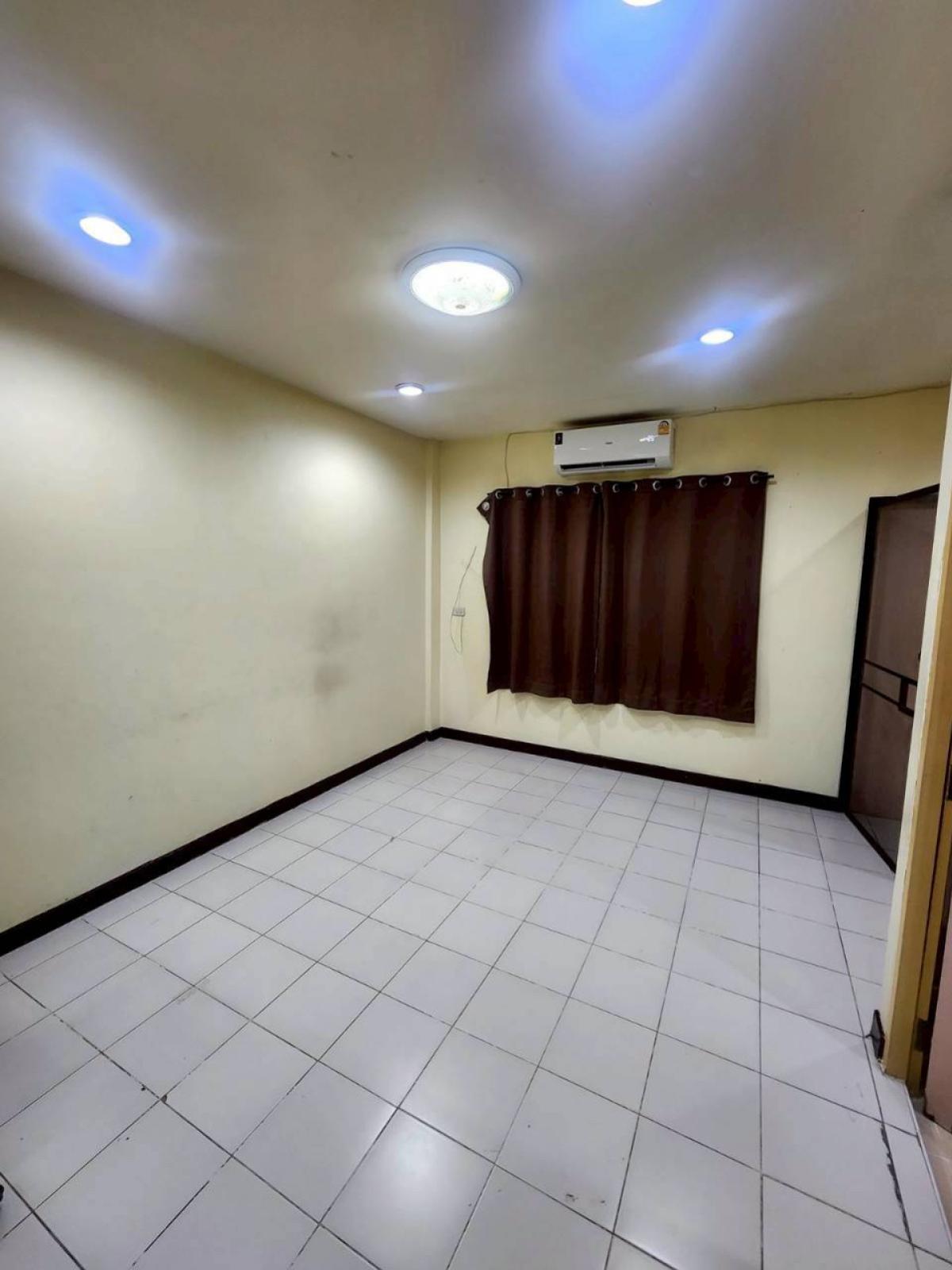 ขายทาวน์โฮมรัชดา ห้วยขวาง : ขายทาวน์เฮ้าส์/ทาวน์โฮม  บ้านกลางเมือง รัชดา - เหม่งจ๋าย 1 วังทองหลาง เขต วังทองหลาง กรุงเทพ CX-149438