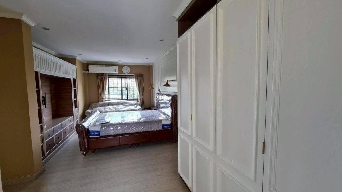 ขายบ้านลาดพร้าว เซ็นทรัลลาดพร้าว : ขายบ้านเดี่ยว 3 ชั้น ลาดพร้าว ซอย 1  จอมพล  เขต จตุจักร กรุงเทพ CX-149437