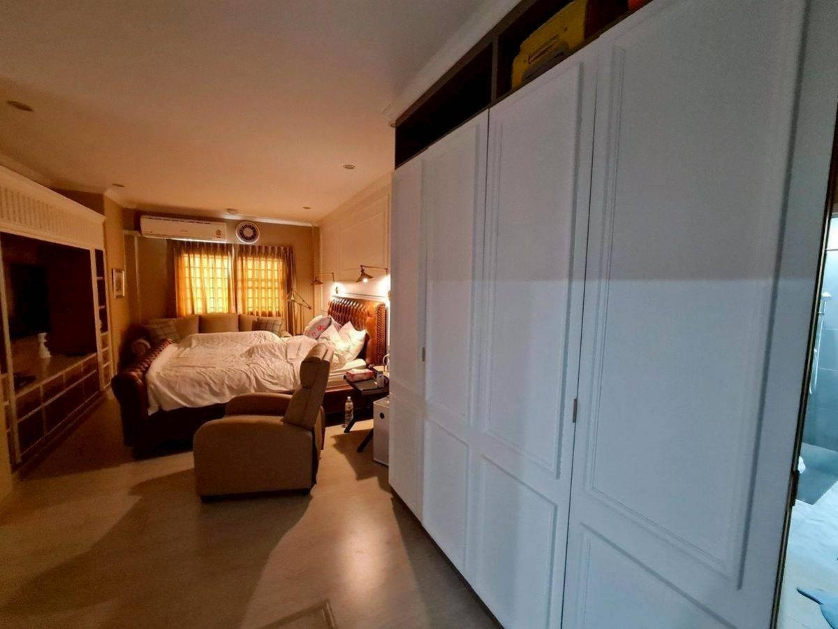 ขายบ้านลาดพร้าว เซ็นทรัลลาดพร้าว : ขายบ้านเดี่ยว 3 ชั้น ลาดพร้าว ซอย 1  จอมพล  เขต จตุจักร กรุงเทพ CX-149437