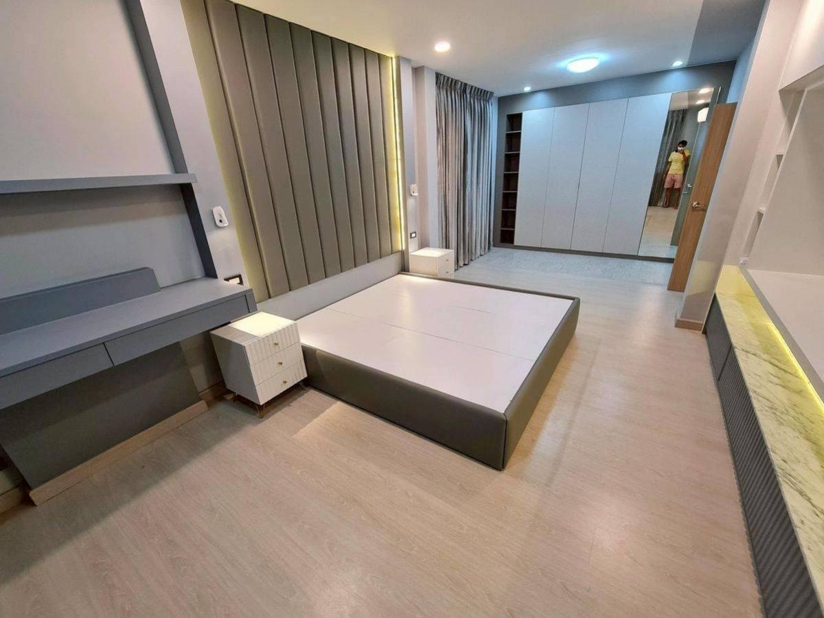 ขายบ้านลาดพร้าว เซ็นทรัลลาดพร้าว : ขายบ้านเดี่ยว 3 ชั้น ลาดพร้าว ซอย 1  จอมพล  เขต จตุจักร กรุงเทพ CX-149437