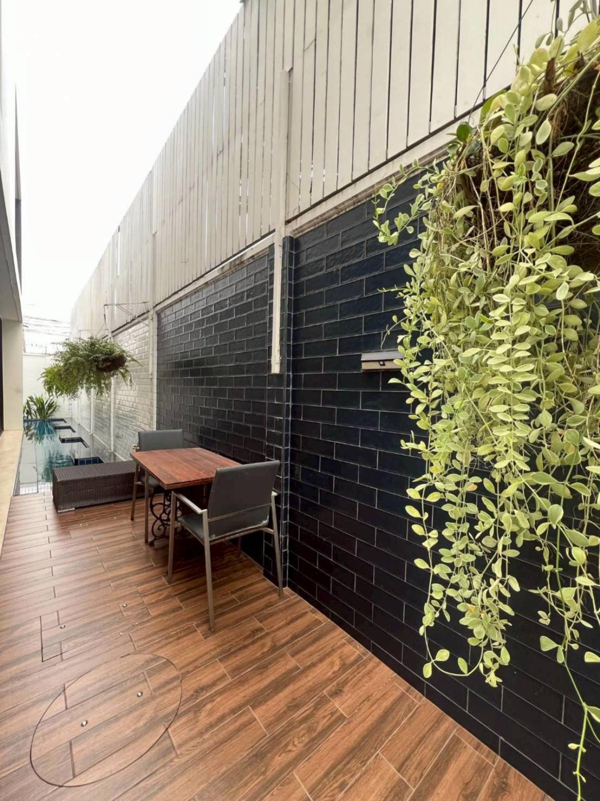 ขายทาวน์โฮมเลียบทางด่วนรามอินทรา : ขายทาวน์เฮ้าส์/ทาวน์โฮม  ฟิฟท์ทีน เกตส์ คลองจั่น เขต บางกะปิ กรุงเทพ CX-149330