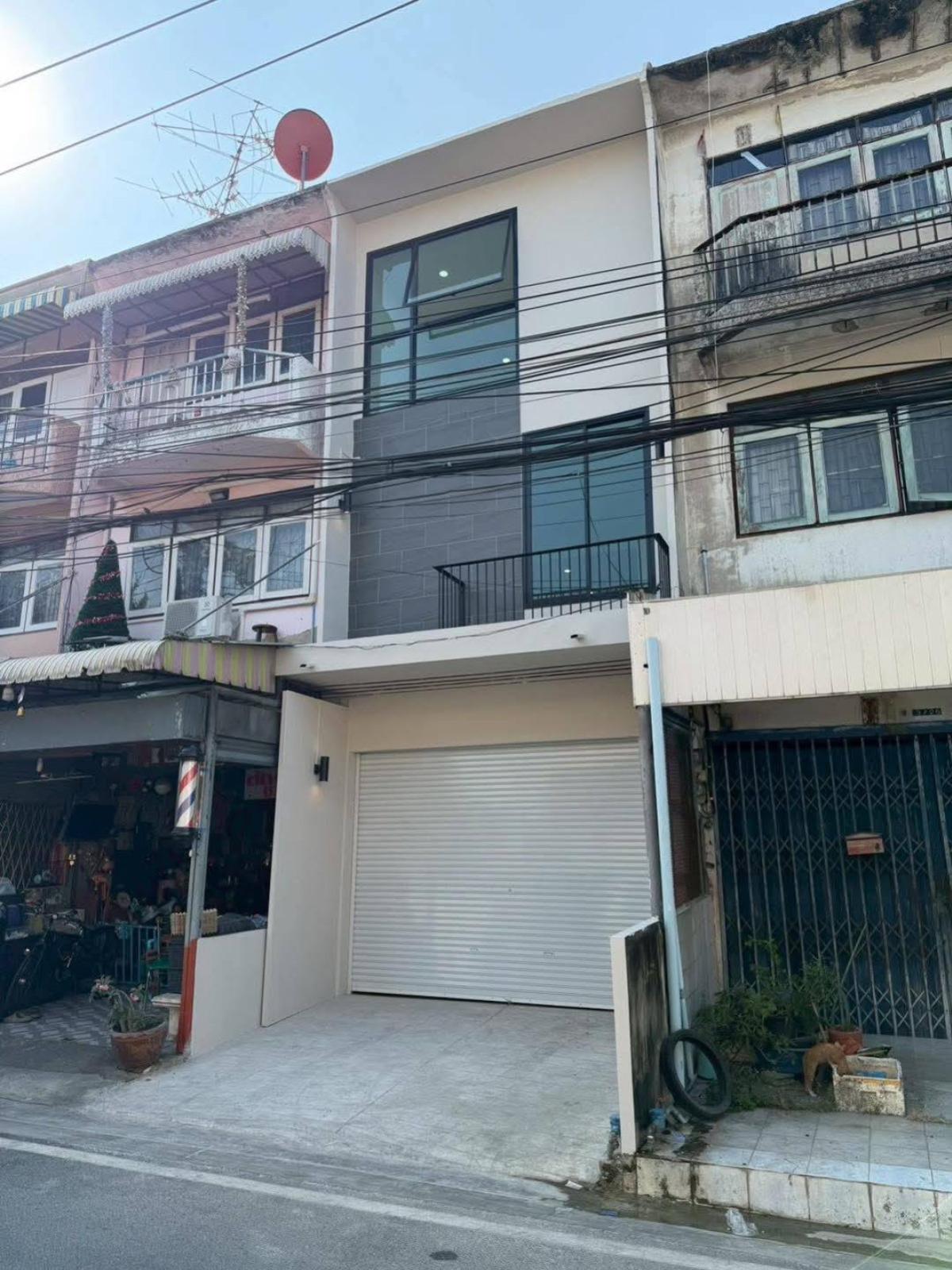 ขายอาคารพาณิชย์นนทบุรี บางใหญ่ บางบัวทอง : ขายอาคารพาณิชย์ 3 ชั้น ,ซอยนนทบุรี 46 รีโนเวทใหม่ ท่าทราย เมืองนนทบุรี นนทบุรี CX-149411