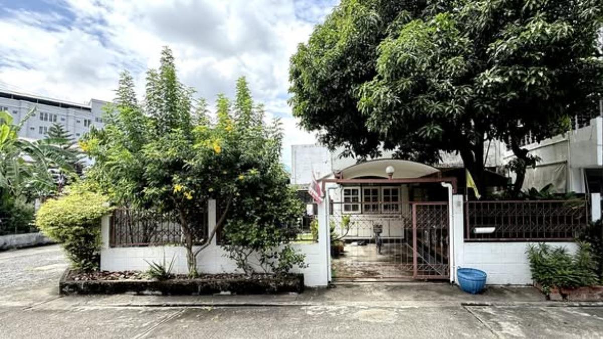 For SaleHouseLadprao101, Happy Land, The Mall Bang Kapi : For Sale Townhouse/Townhome  , Prachakornthai Ladproa 93 , Wang Thong Lang , Wang Thong Lang , Bangkok , CX-149124