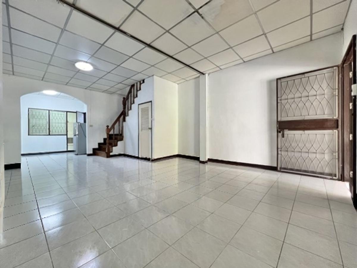 ขายทาวน์โฮมเกษตร นวมินทร์ ลาดปลาเค้า : ขายทาวน์เฮ้าส์ ลาดปลาเค้า 72 แยก 8 ใกล้รถไฟฟ้าสายสีชมพู สถานีรามอินทรา กม.4 อนุสาวรีย์ เขต บางเขน กรุงเทพ CX-149237