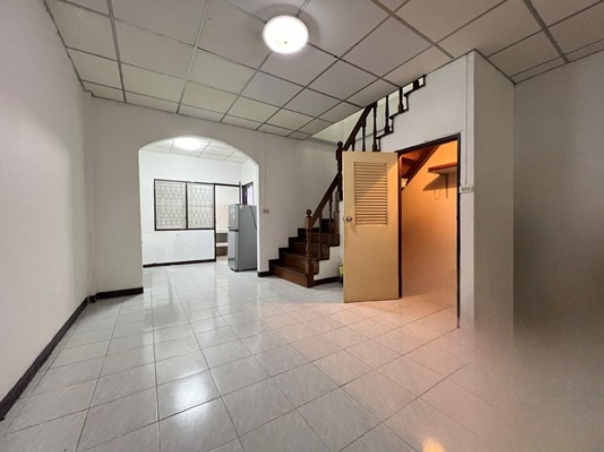 ขายทาวน์โฮมเกษตร นวมินทร์ ลาดปลาเค้า : ขายทาวน์เฮ้าส์ ลาดปลาเค้า 72 แยก 8 ใกล้รถไฟฟ้าสายสีชมพู สถานีรามอินทรา กม.4 อนุสาวรีย์ เขต บางเขน กรุงเทพ CX-149237