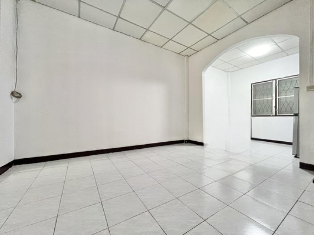 ขายทาวน์โฮมเกษตร นวมินทร์ ลาดปลาเค้า : ขายทาวน์เฮ้าส์ ลาดปลาเค้า 72 แยก 8 ใกล้รถไฟฟ้าสายสีชมพู สถานีรามอินทรา กม.4 อนุสาวรีย์ เขต บางเขน กรุงเทพ CX-149237