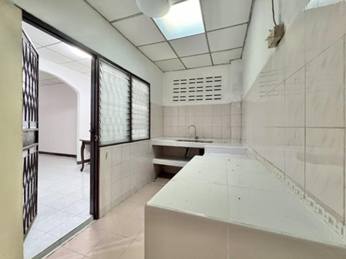 ขายทาวน์โฮมเกษตร นวมินทร์ ลาดปลาเค้า : ขายทาวน์เฮ้าส์ ลาดปลาเค้า 72 แยก 8 ใกล้รถไฟฟ้าสายสีชมพู สถานีรามอินทรา กม.4 อนุสาวรีย์ เขต บางเขน กรุงเทพ CX-149237