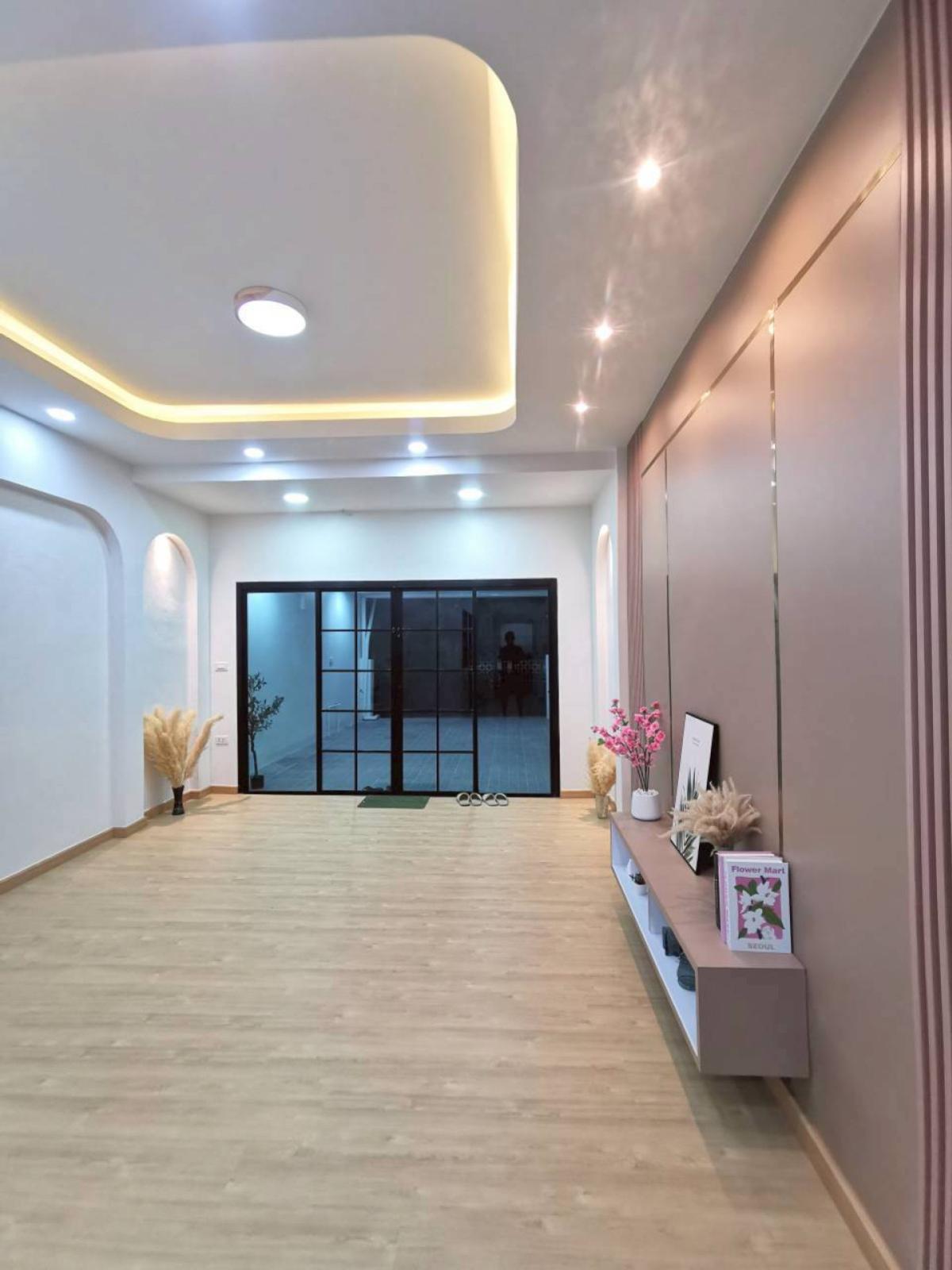 ขายทาวน์โฮมรัชดา ห้วยขวาง : ขายทาวน์เฮ้าส์/ทาวน์โฮม  อยู่เจริญ อินทามระ 40 รัชดาภิเษก เขต ห้วยขวาง กรุงเทพ CX-149199