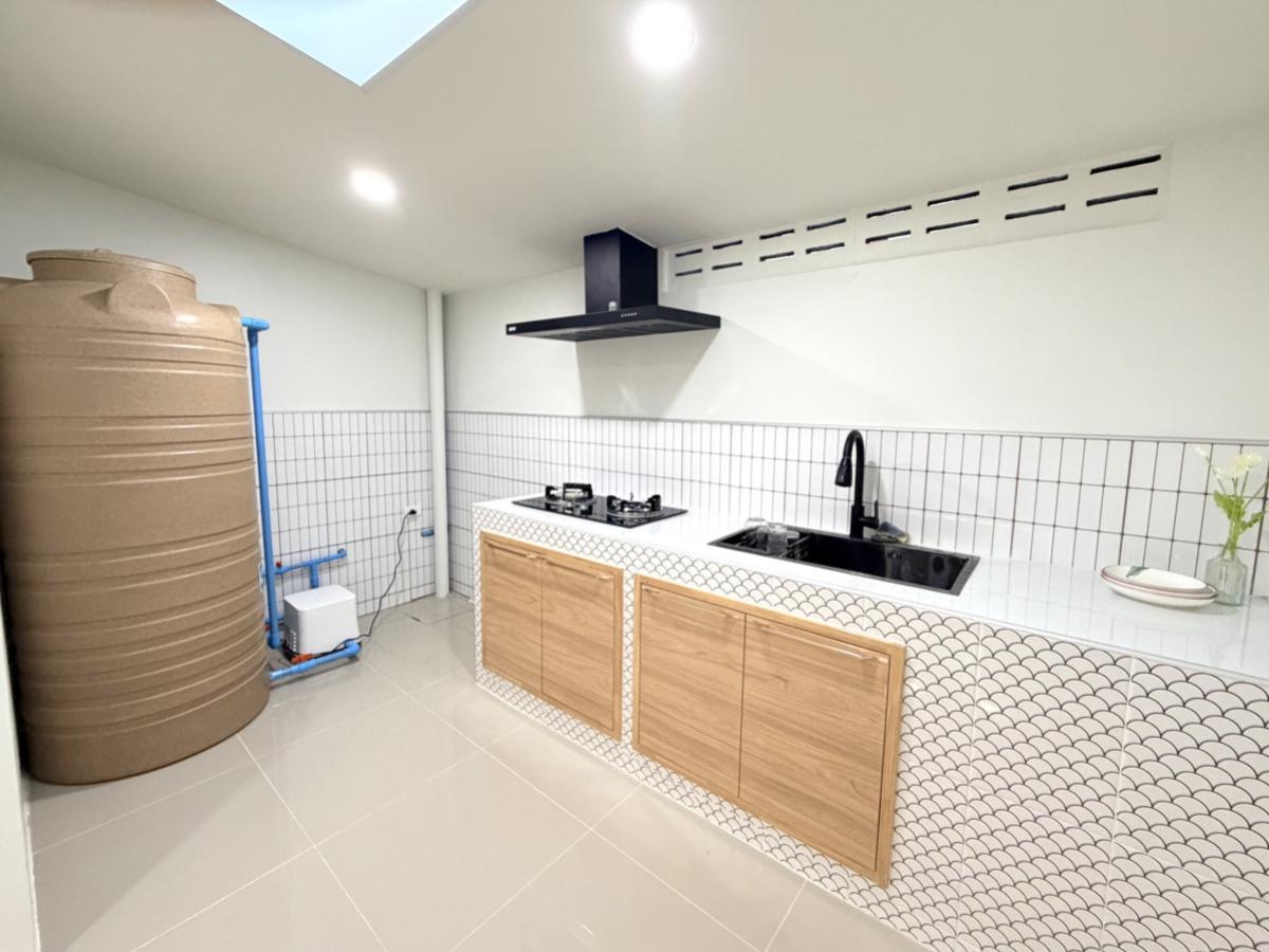 ขายทาวน์โฮมโชคชัย4 ลาดพร้าว71 : ขายทาวน์โฮมลาดพร้าว 87 แยก 8 รีโนเวทใหม่ คลองเจ้าคุณสิงห์ เขต วังทองหลาง กรุงเทพ CX-149170