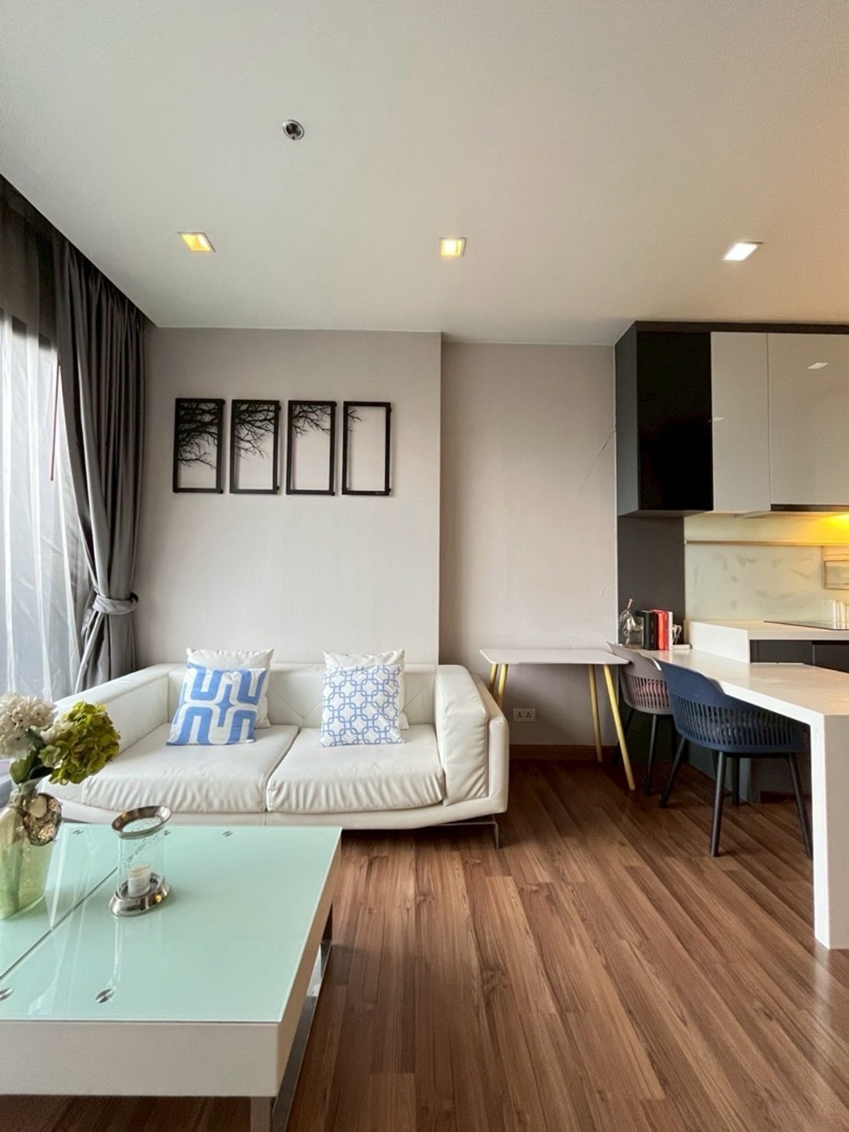 ให้เช่าคอนโดรัชดา ห้วยขวาง : IVY AMPIO FOR RENT 1BEDROOM  45sq.m 24K Call084-9792464