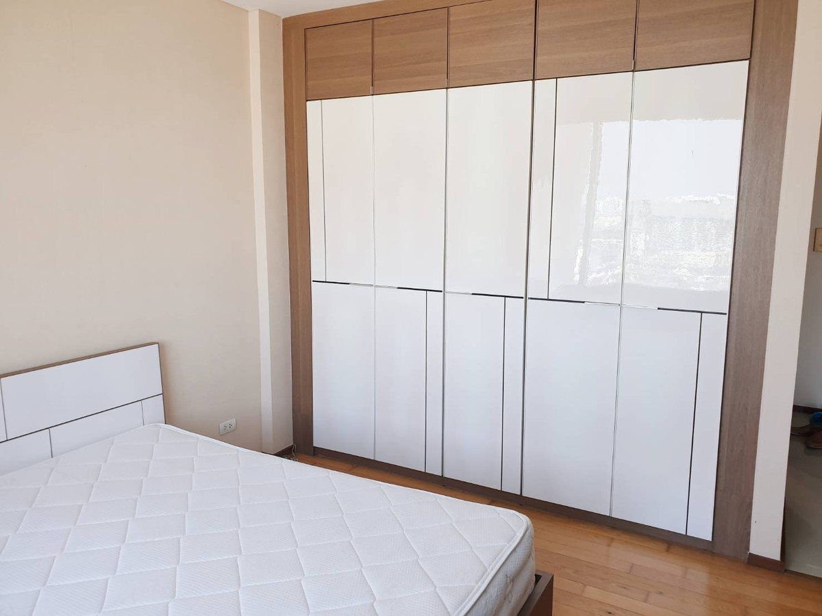 ขายคอนโดวงเวียนใหญ่ เจริญนคร : ราคานี้ไม่มีอีกแล้ว 🏠✨ วิลล่า สาทร | ขายคอนโด 1 ห้องนอน (HBH-ST-246 )