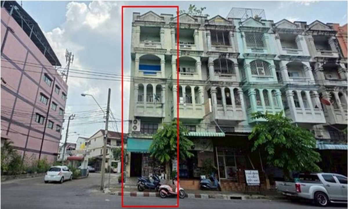 For SaleShop HouseEakachai, Bang Bon : Corner building for sale, commercial building, 1 unit, 4.5 floors, 17.4 sq m., next to Rama 2 Road, Soi 28, Intersection 32, Chom Thong, Bang Khun Thian, very good location.