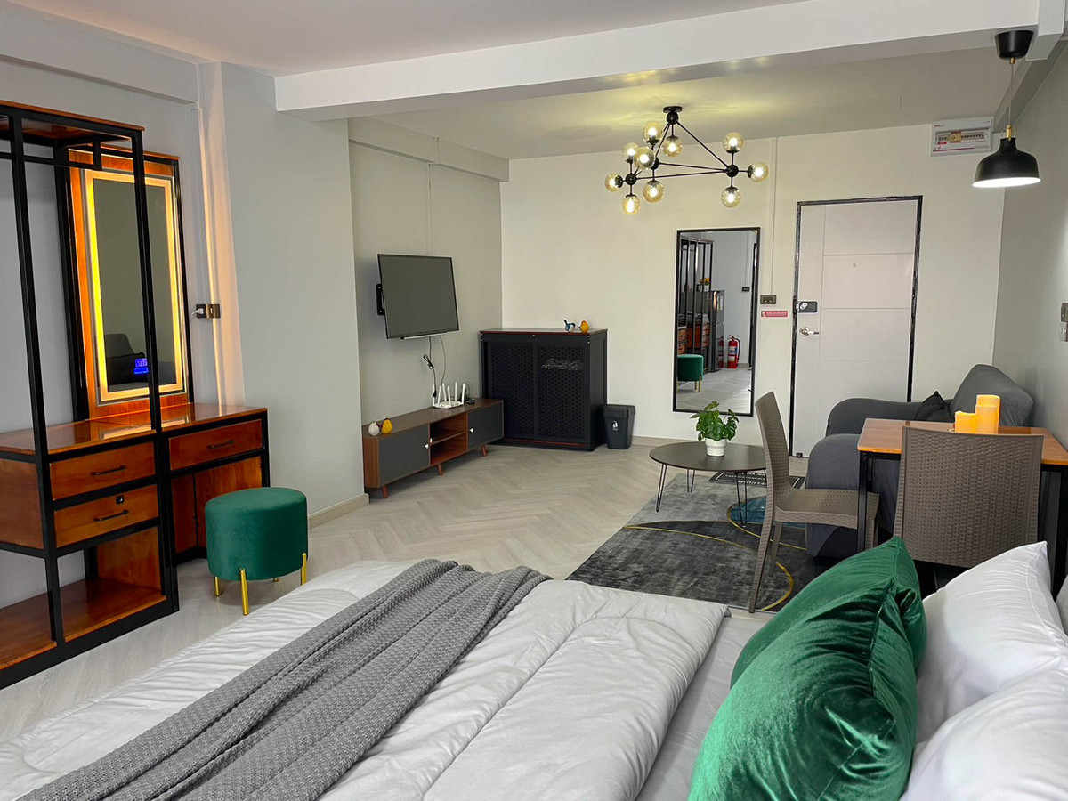 ขายคอนโดรัตนาธิเบศร์ สนามบินน้ำ พระนั่งเกล้า : ขาย คอนโด ที.เค.แมนชั่น ติด MRT บางกระสอ ห้องขนาดใหญ่ 37 ตรม. ชั้น 8 วิวเมืองสวยมาก ขาย 8.5 แสน (287ABE)