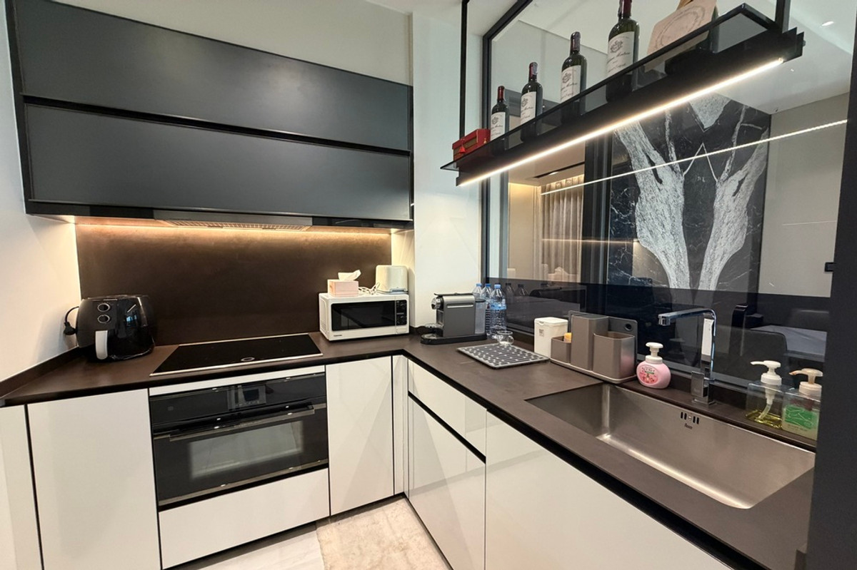 For SaleCondoSukhumvit, Asoke, Thonglor : 🔥 For Sale !! prime area, The Bangkok Thonglor, 2 bedroom, 2 bathroom, corner room, high floor !!🔥Code C20230102777 furnished, Special Deal!!📣📣