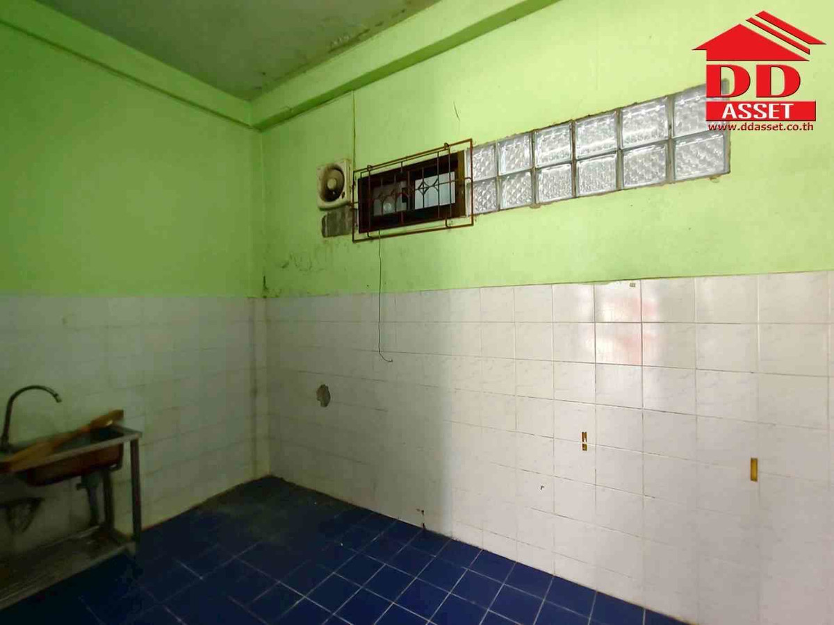 ขายทาวน์โฮมปทุมธานี รังสิต ธรรมศาสตร์ : ขายทาวน์เฮ้าส์ 2 ชั้น สวนทองวิลล่า 7 ลำลูกกาคลอง 4  รหัสทรัพย์ : T8242