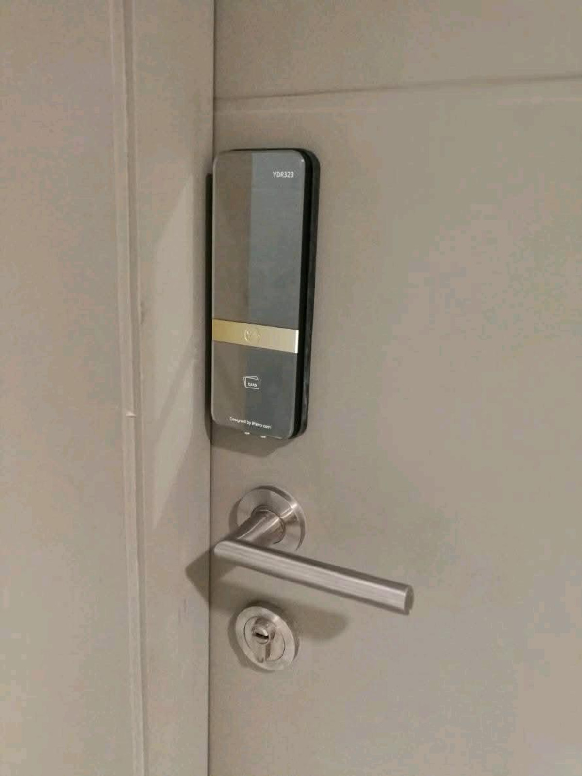 For RentCondoRatchadapisek, Huaikwang, Suttisan : ⏫ 🚇 Near MRT, only 550 m. Corner room | Open view, not next to other rooms | High privacy