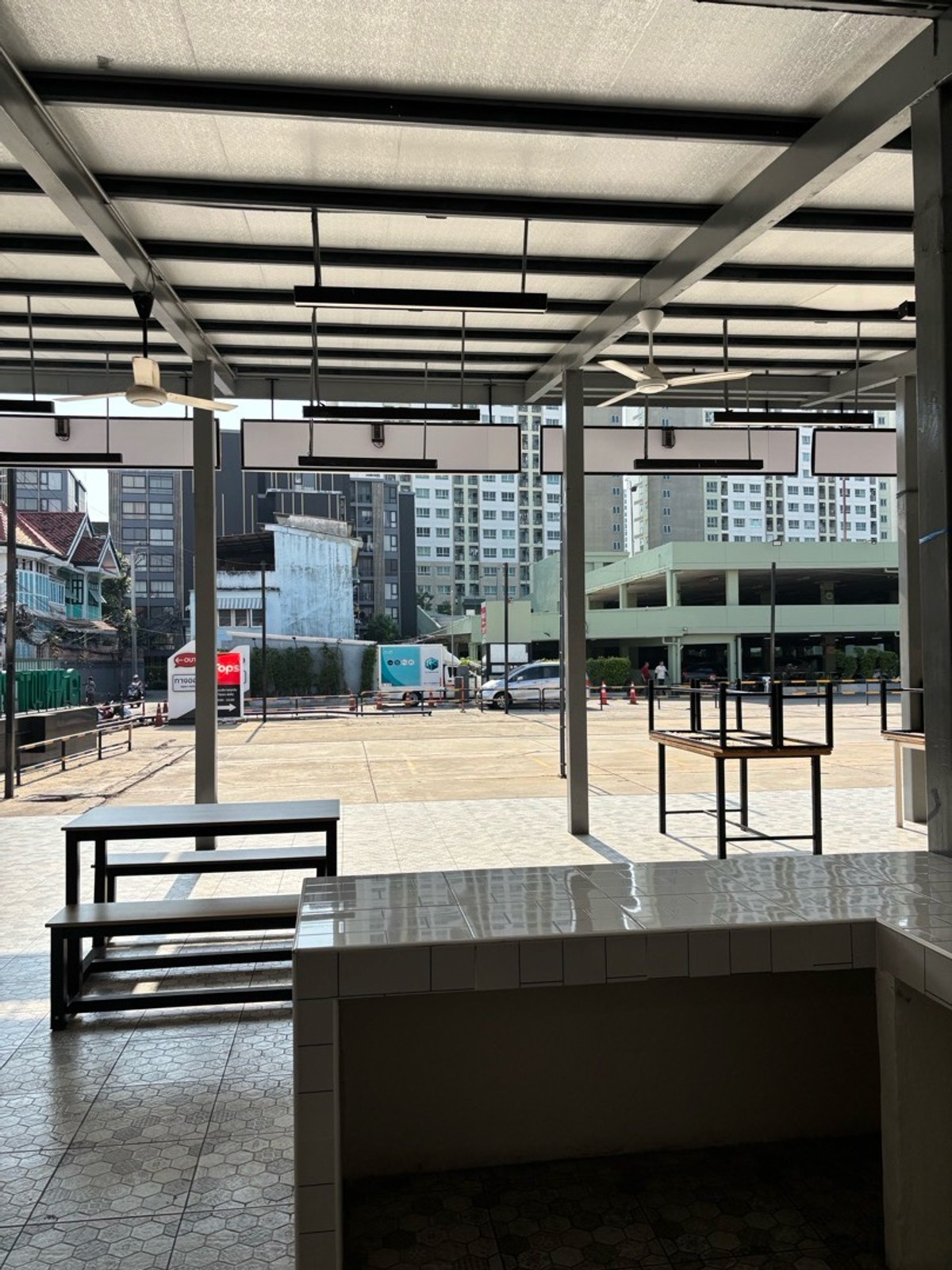 For RentRetail SpaceOnnut, Udomsuk : 🍜✨ Food Stall Space for Rent in a Mall Area in Central On Nut ✨🍜
9,000THB/month